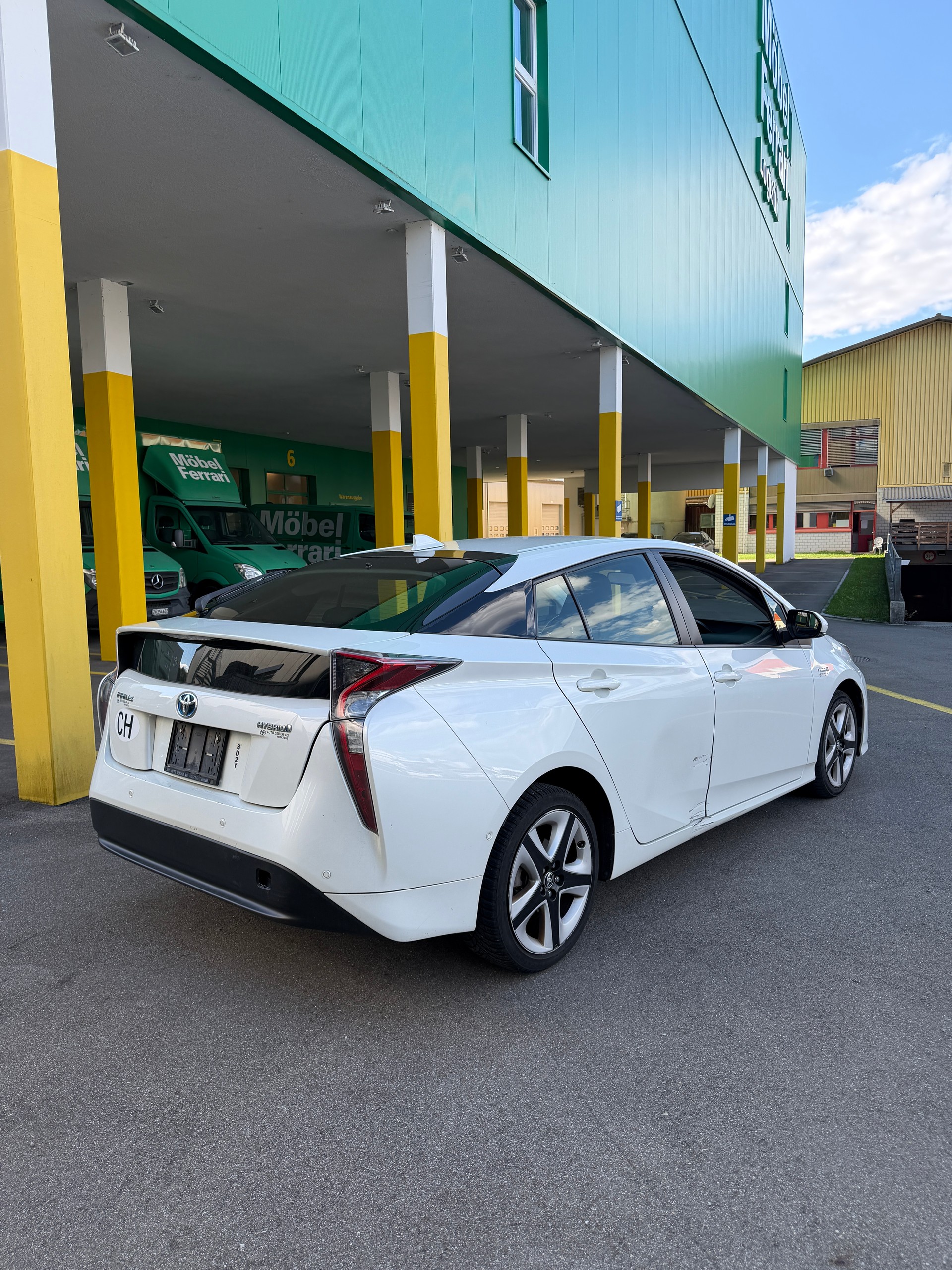 TOYOTA Prius 1.8 VVT-i HSD Sol-image-6