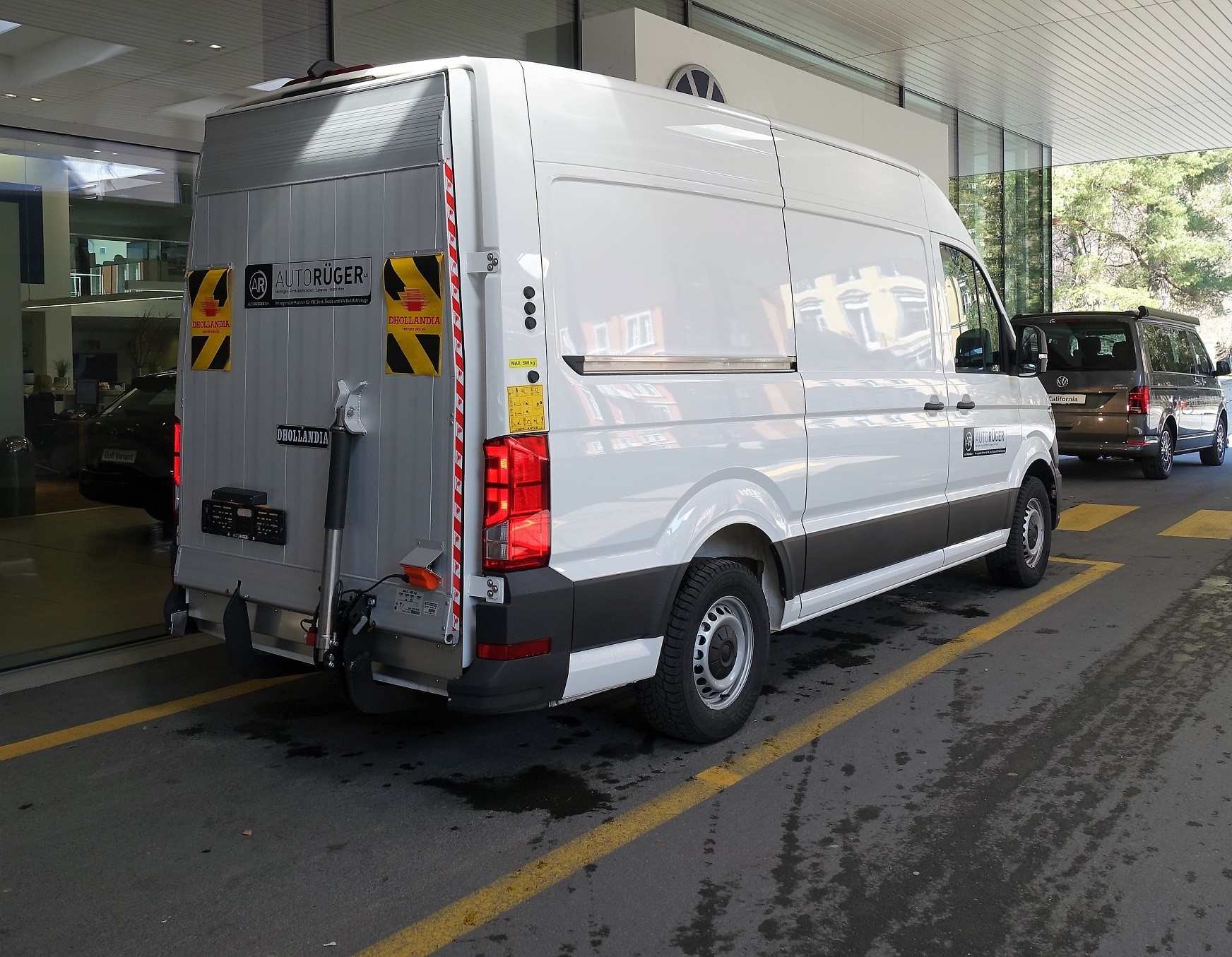 VW Crafter 35 2.0 BiTDI Entry HD L3 RWD-image-2
