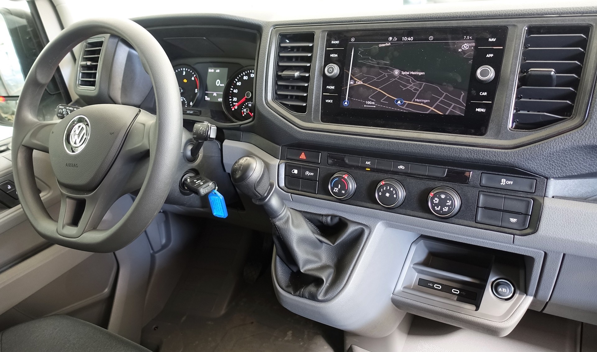 VW Crafter 35 2.0 BiTDI Entry HD L3 RWD-image-6