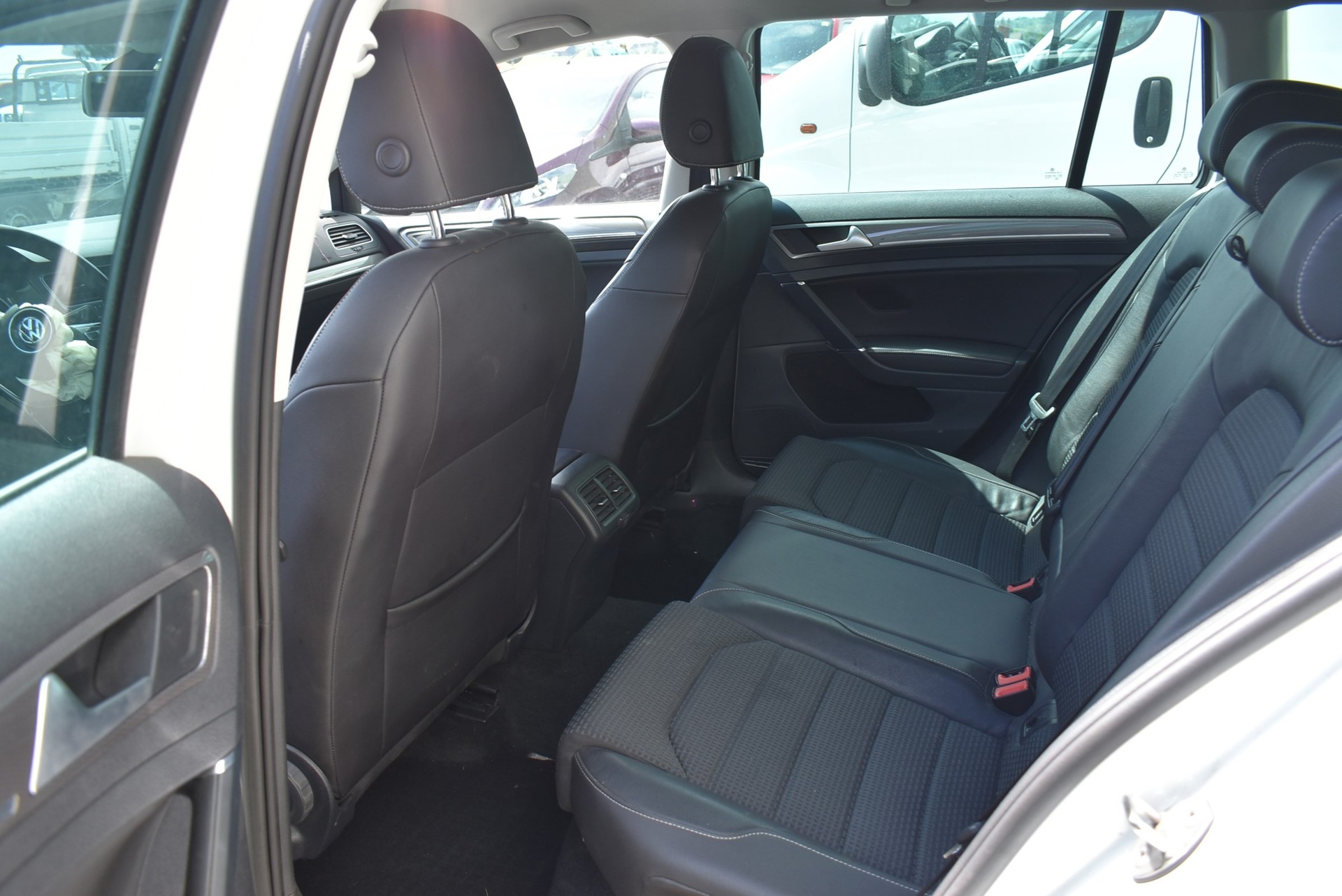VW Golf 1.8 TSI Alltrack 4Motion-image-3