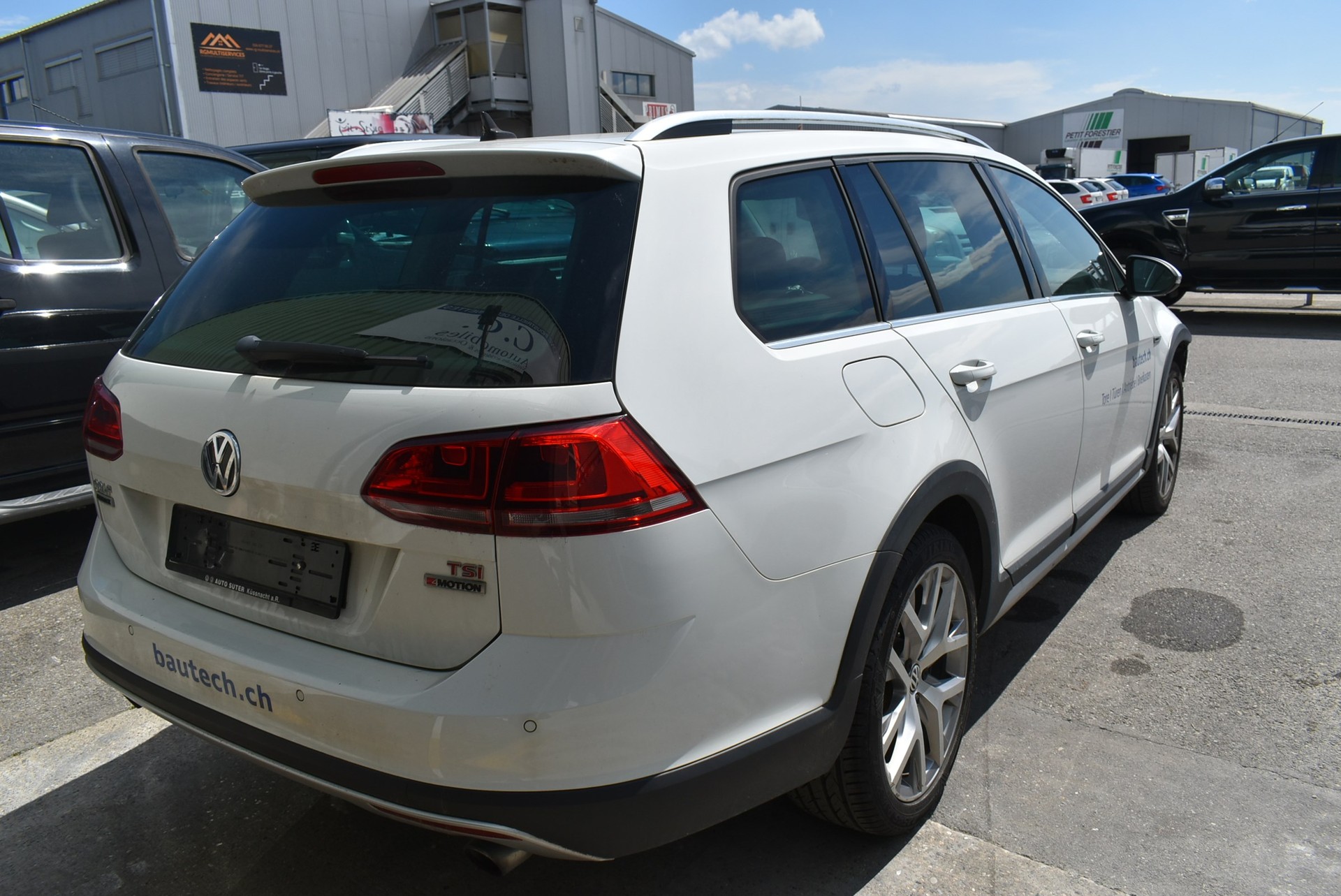 VW Golf 1.8 TSI Alltrack 4Motion-image-7