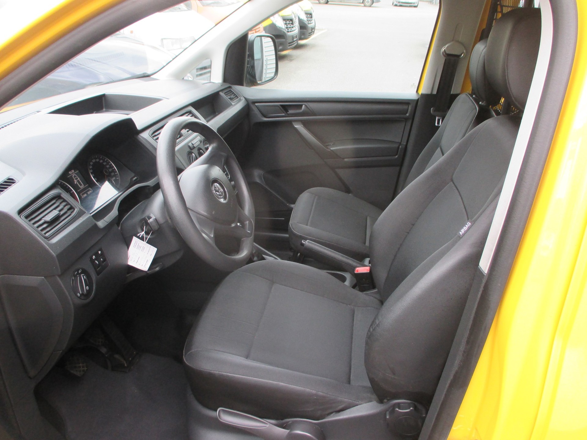VW Caddy 2.0TDI - 4X4 Traction intégrale-image-8