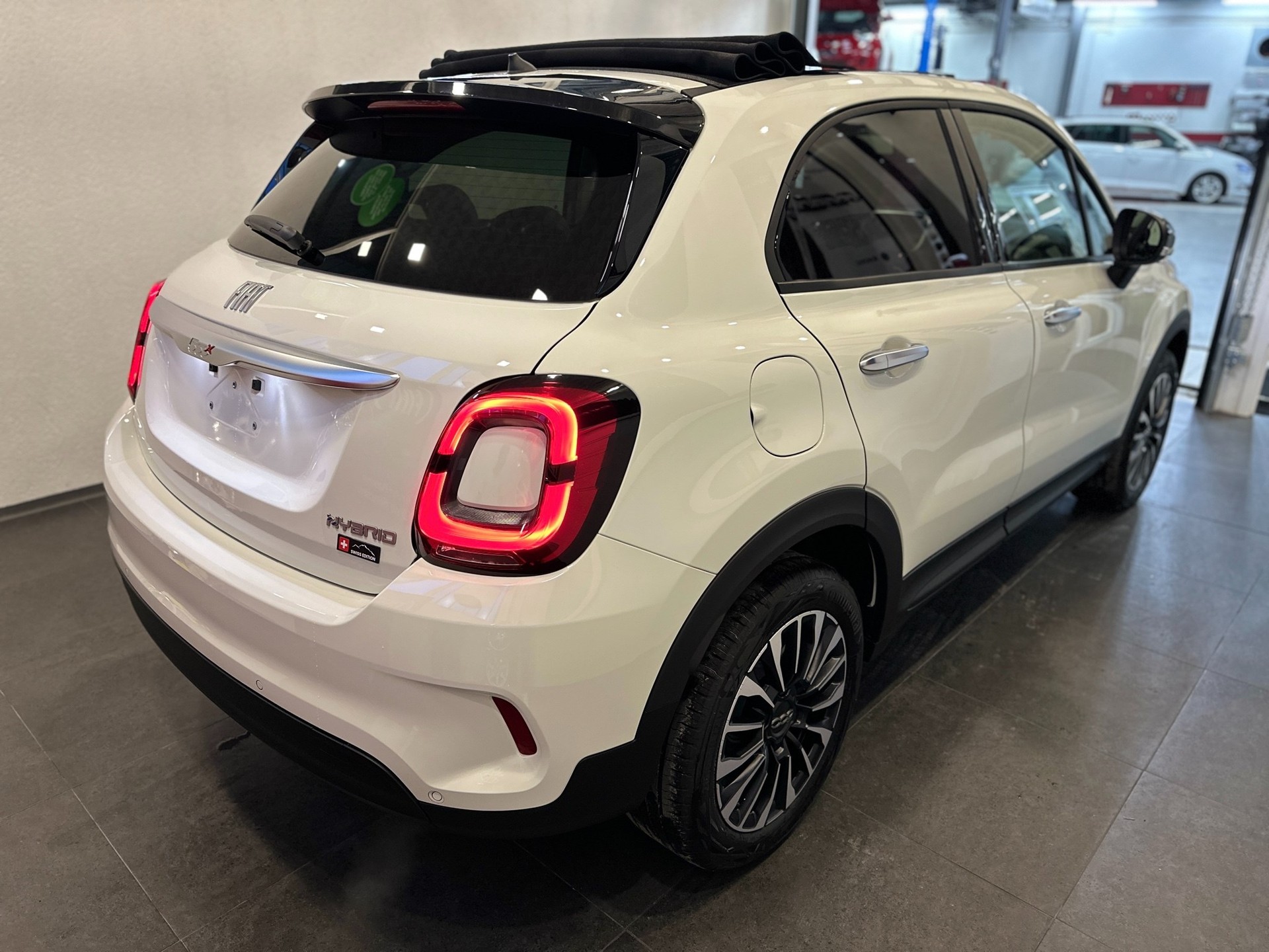 FIAT 500X 1.5 Hybrid Soft Top Swiss EditionDCT-image-4