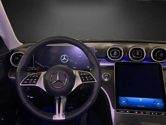MERCEDES-BENZ C 220 d T 4 Matic-image-8