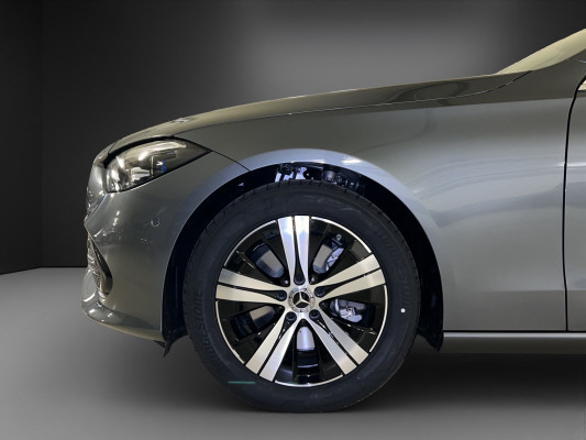 MERCEDES-BENZ C 220 d T 4 Matic-image-5