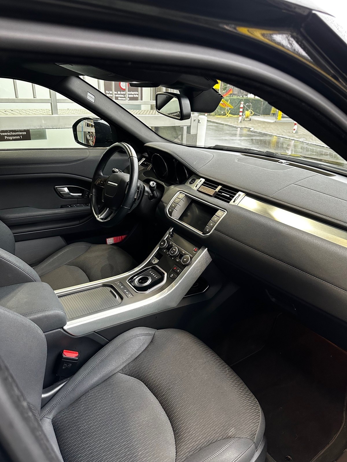 LAND ROVER Range Rover Evoque 2.0 TD4 Pure AT9-image-8