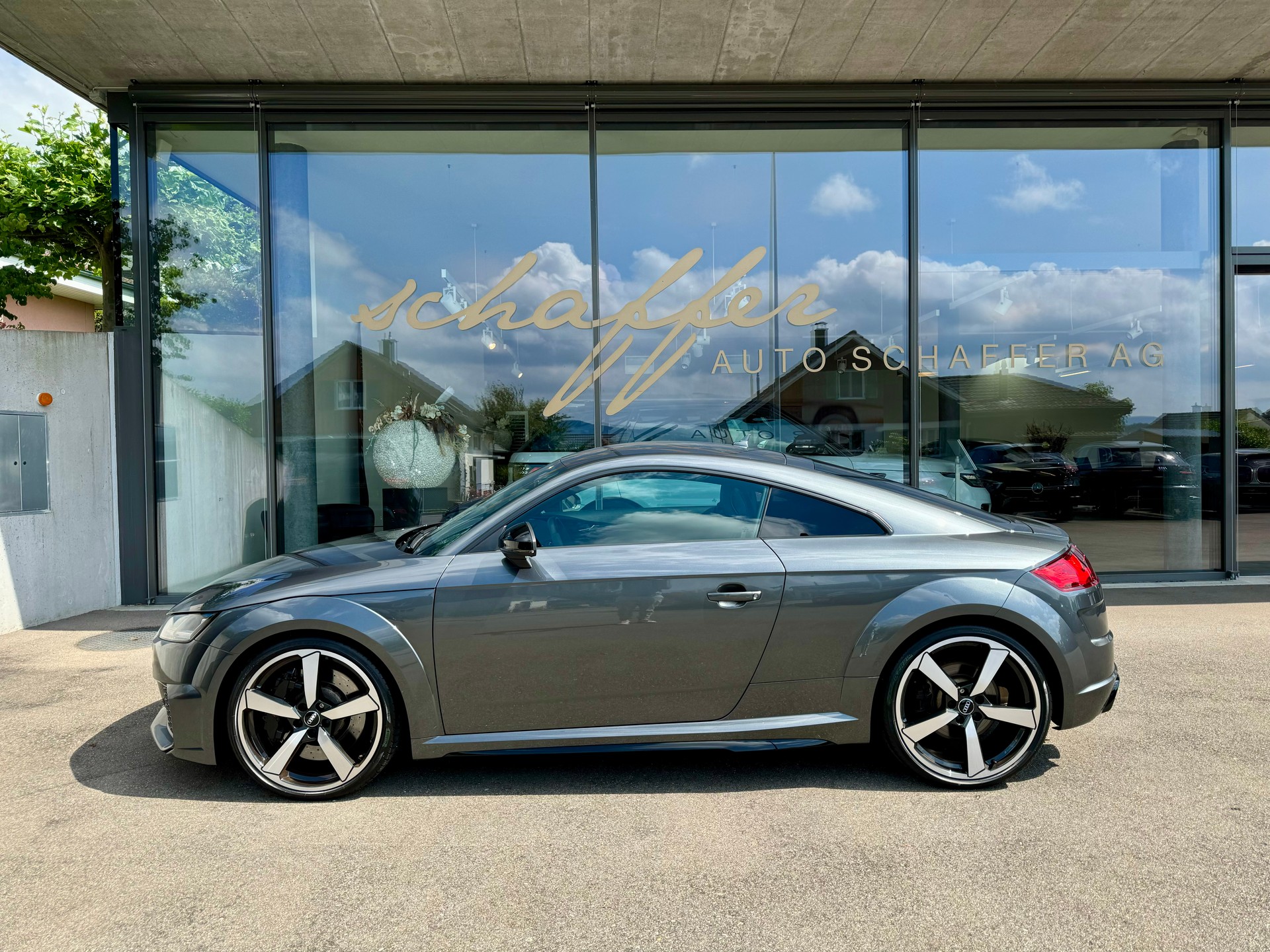 AUDI TT Coupé TTRS quattro S-tronic-showroom-element-2