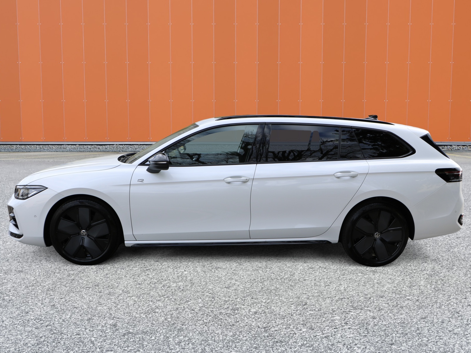 VW Passat Variant 2.0 TSI evo4 R-Line 4 Motion DSG-image-2