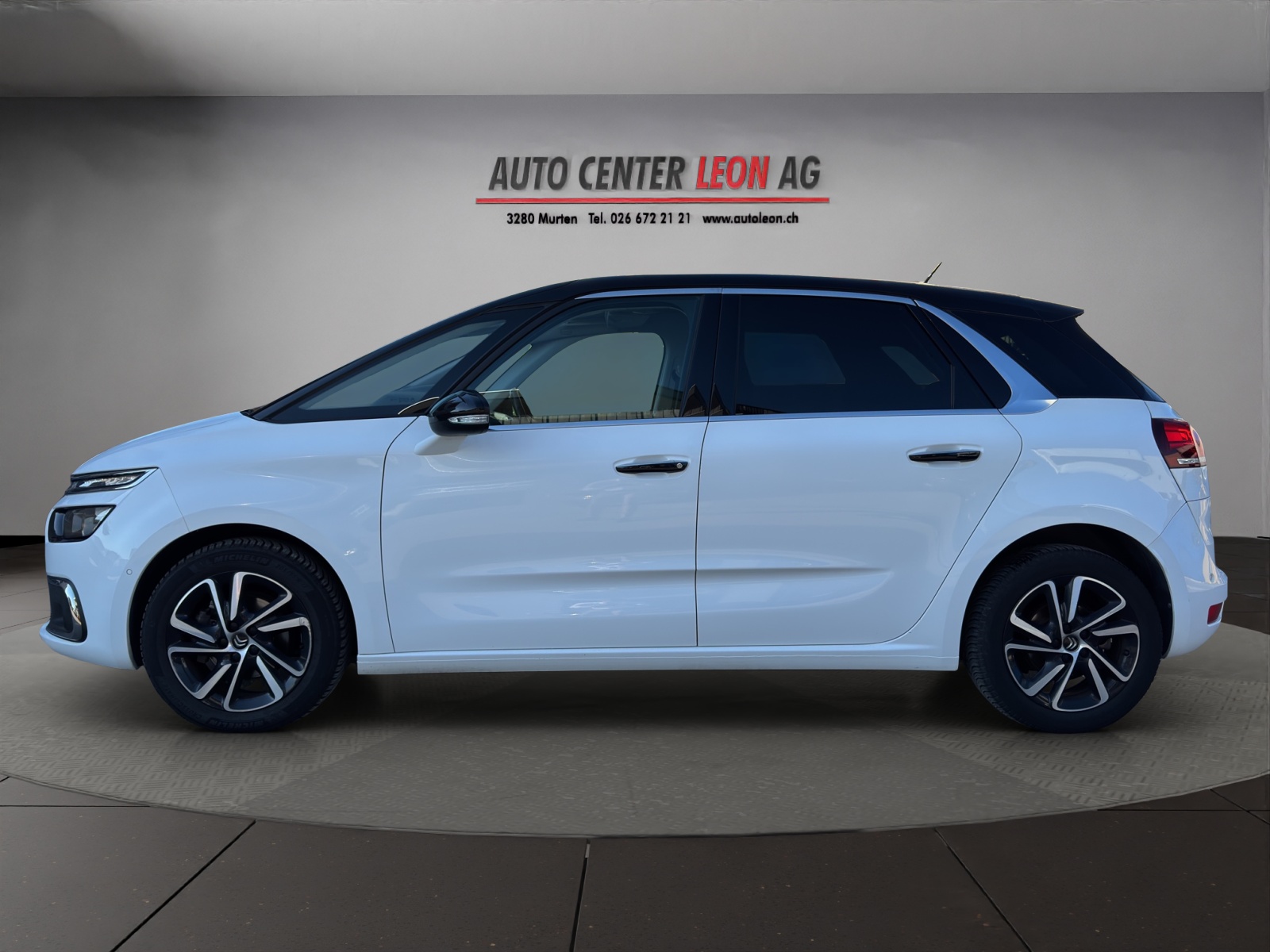 CITROEN C4 Picasso 1.2 Pure Tech Shine-image-2