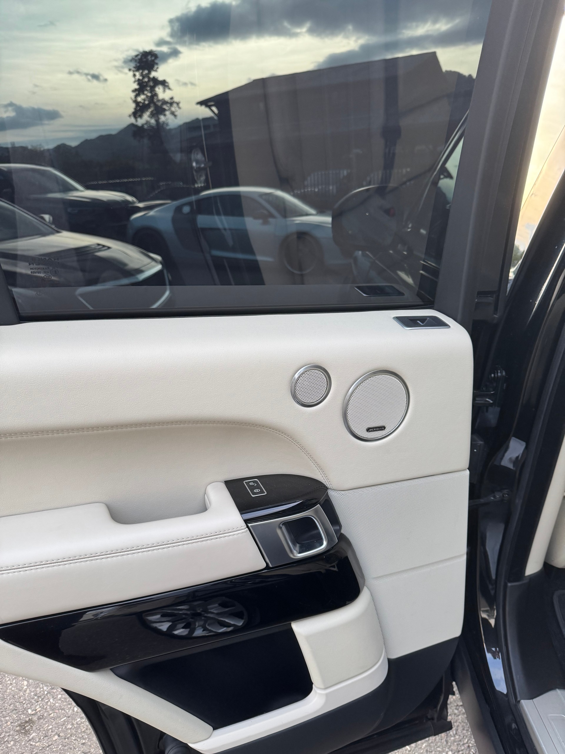 LAND ROVER Range Rover 5.0 V8 SC Autobiography Automatic-image-6