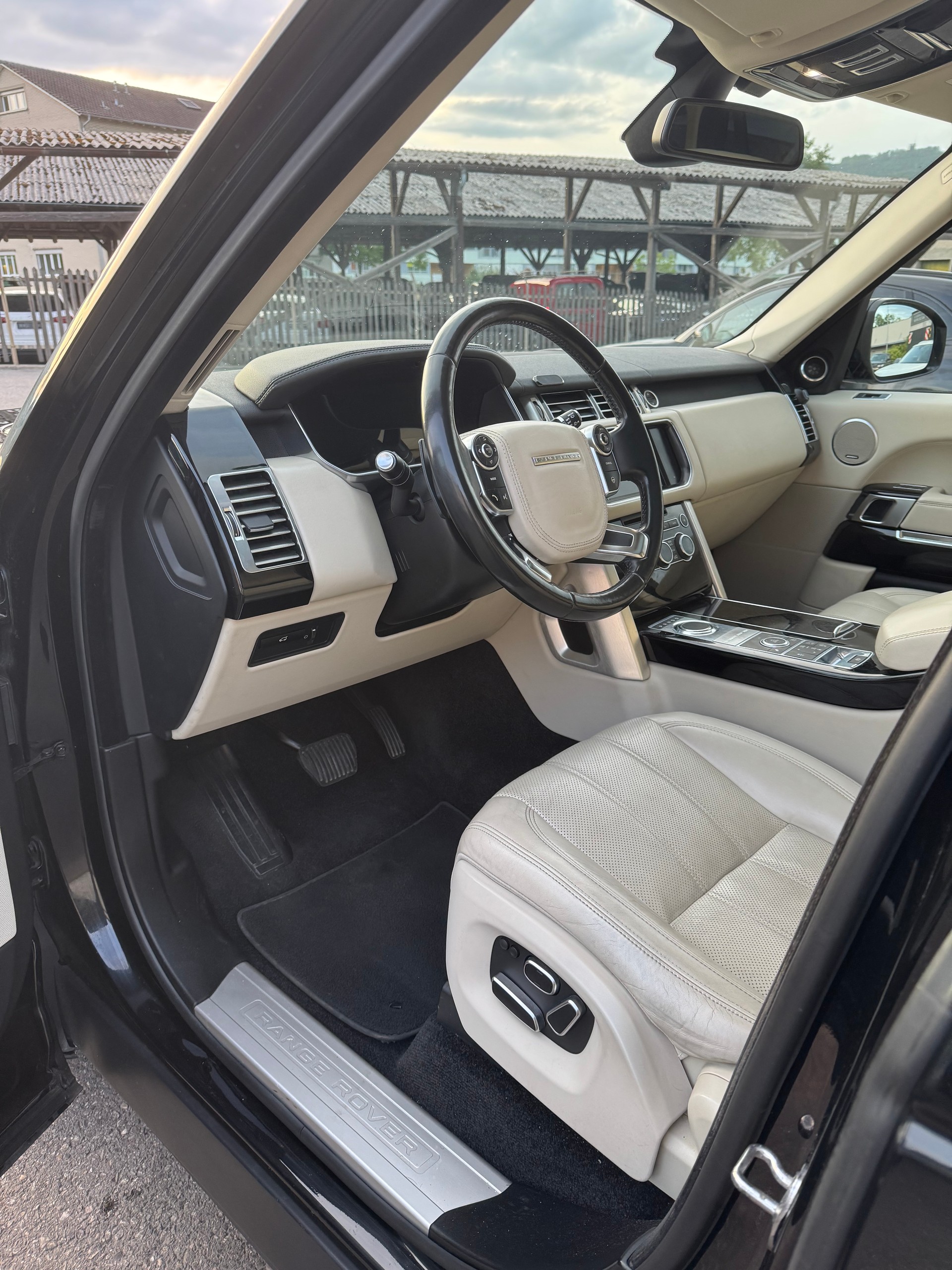 LAND ROVER Range Rover 5.0 V8 SC Autobiography Automatic-image-9