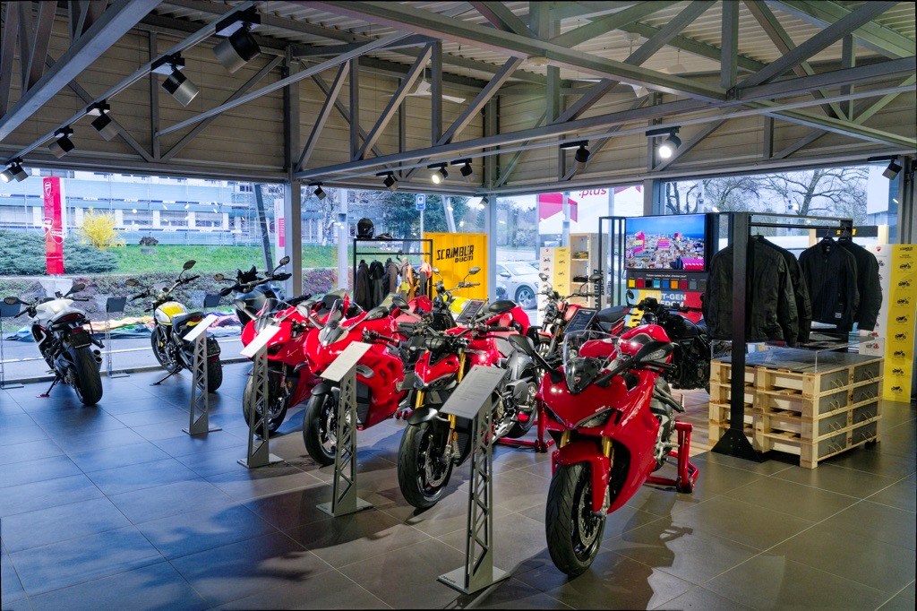 DUCATI Streetfighter V2 35 KW-image-14