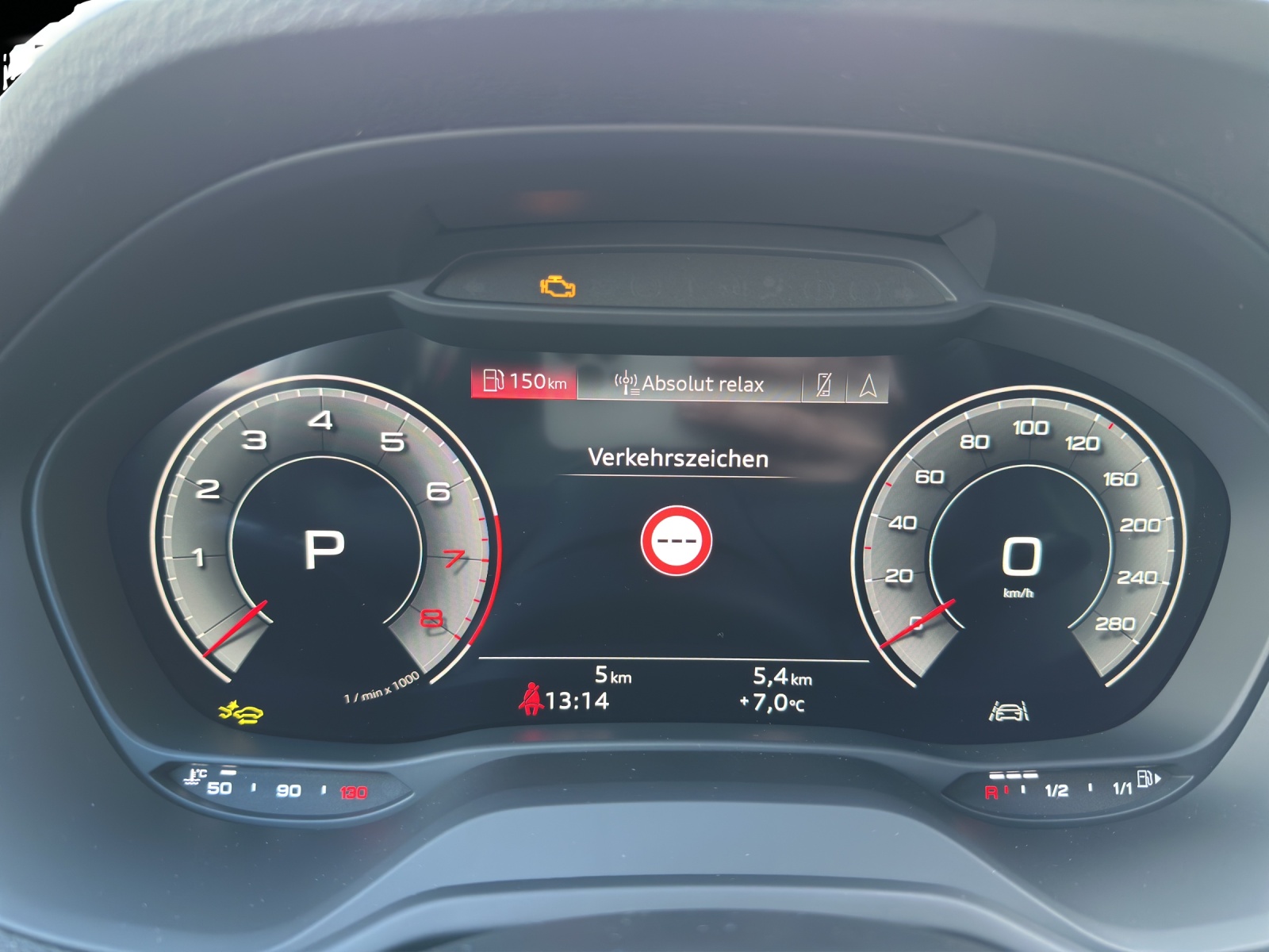 AUDI Q2 35 TFSI advanced S-tronic-image-12
