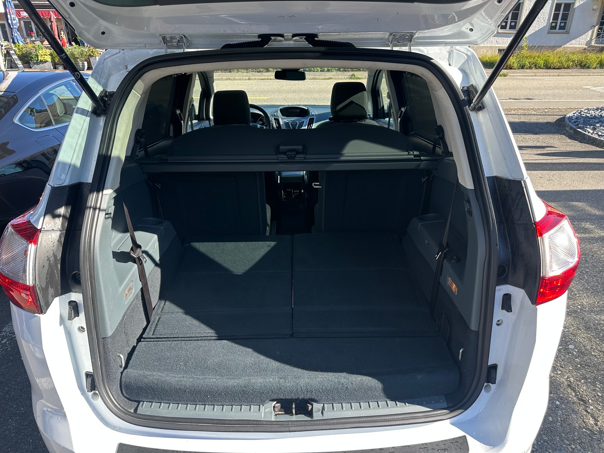 FORD Grand C-Max 2.0 TDCi Family-Edition PowerShift-image-6