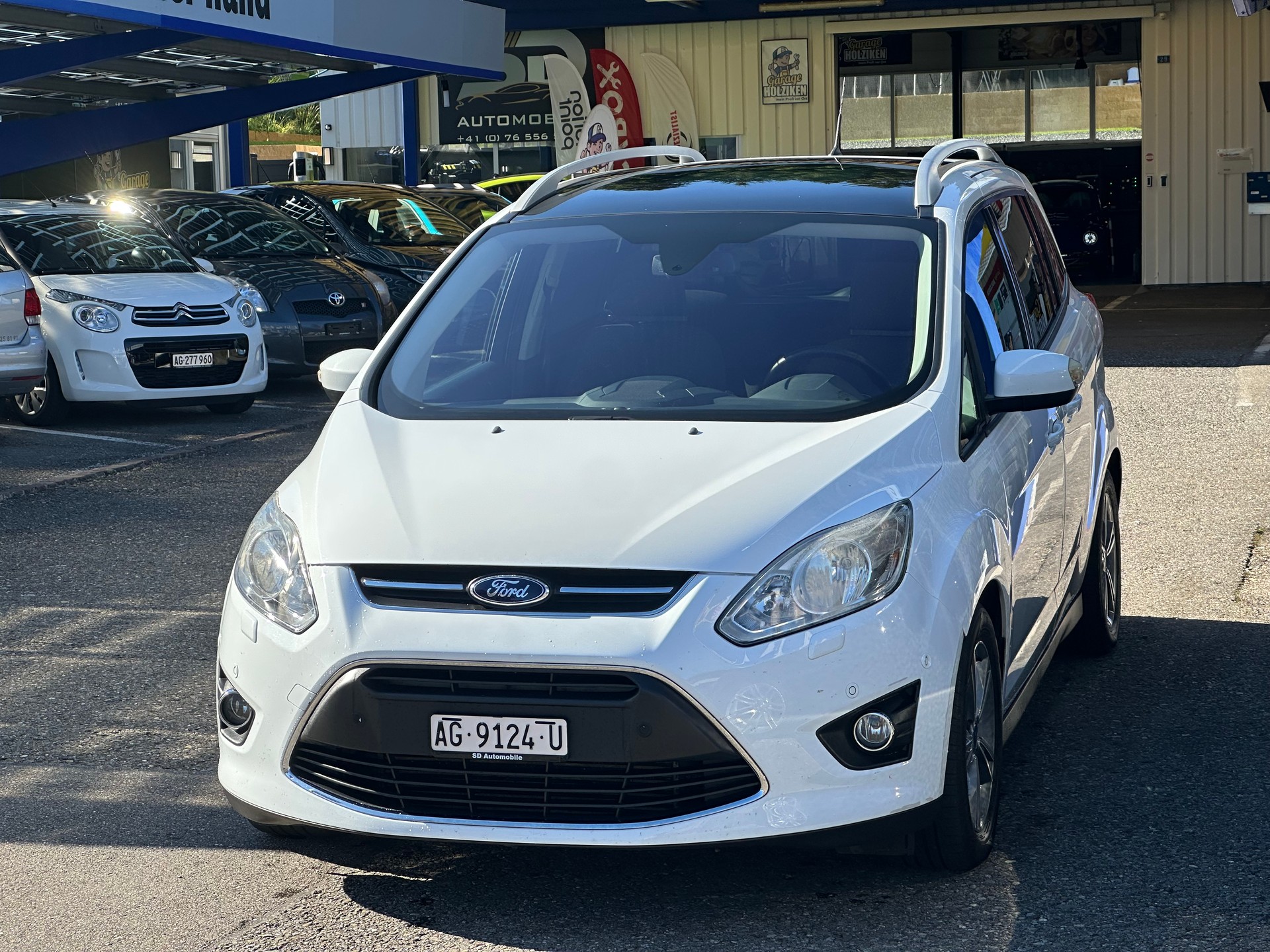 FORD Grand C-Max 2.0 TDCi Family-Edition PowerShift-image-2
