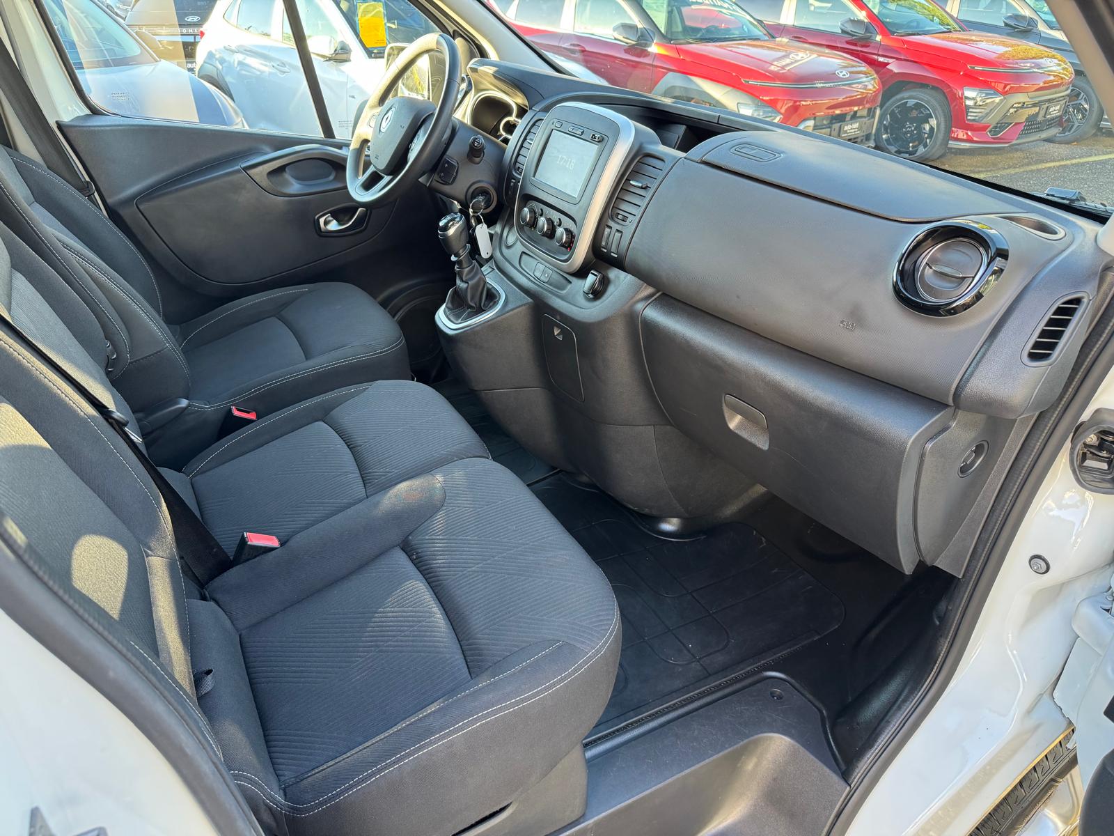 RENAULT Trafic Ene dCi120 2.0 Bus L1H1 Erhöhte Nutzlast 1601 KG-image-5