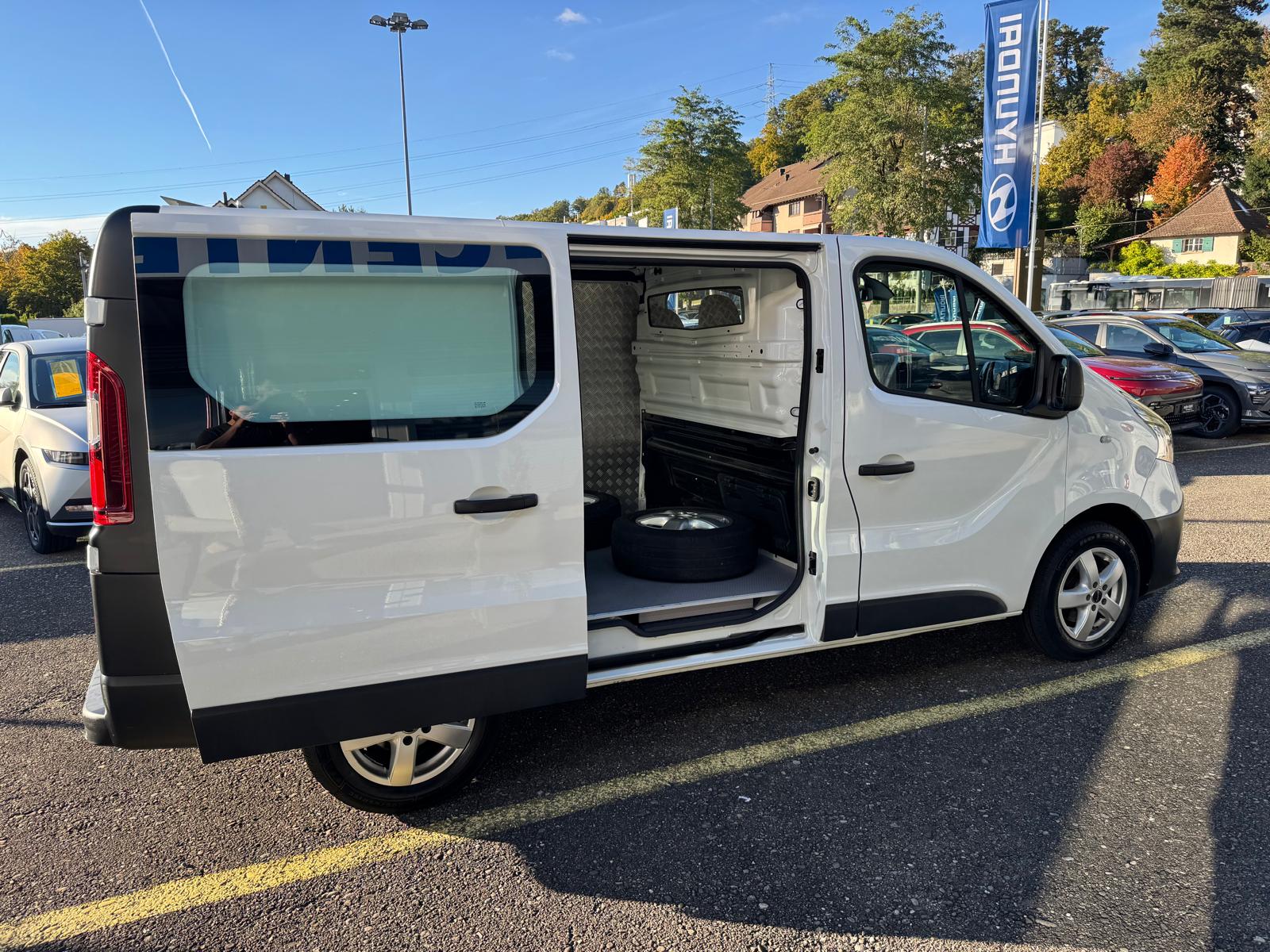 RENAULT Trafic Ene dCi120 2.0 Bus L1H1 Erhöhte Nutzlast 1601 KG-image-7