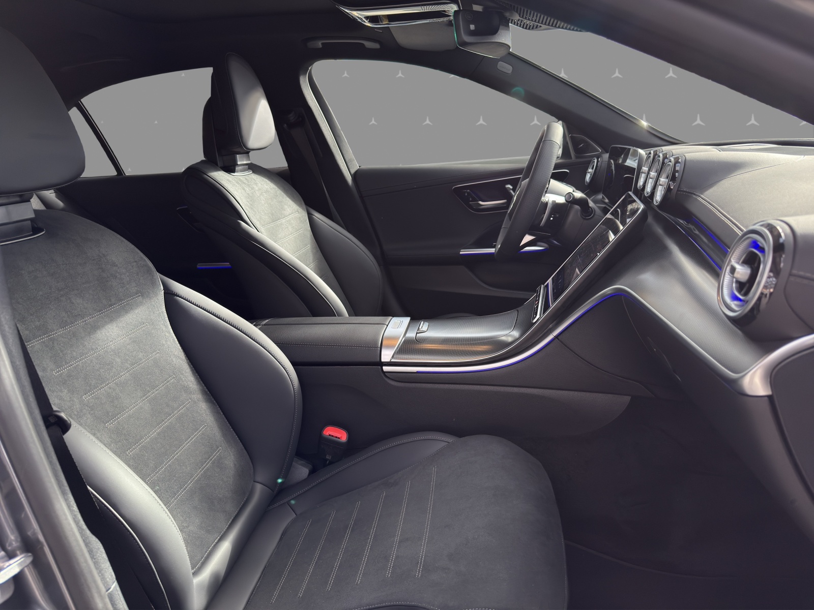 MERCEDES-BENZ C 200 4 Matic-image-11