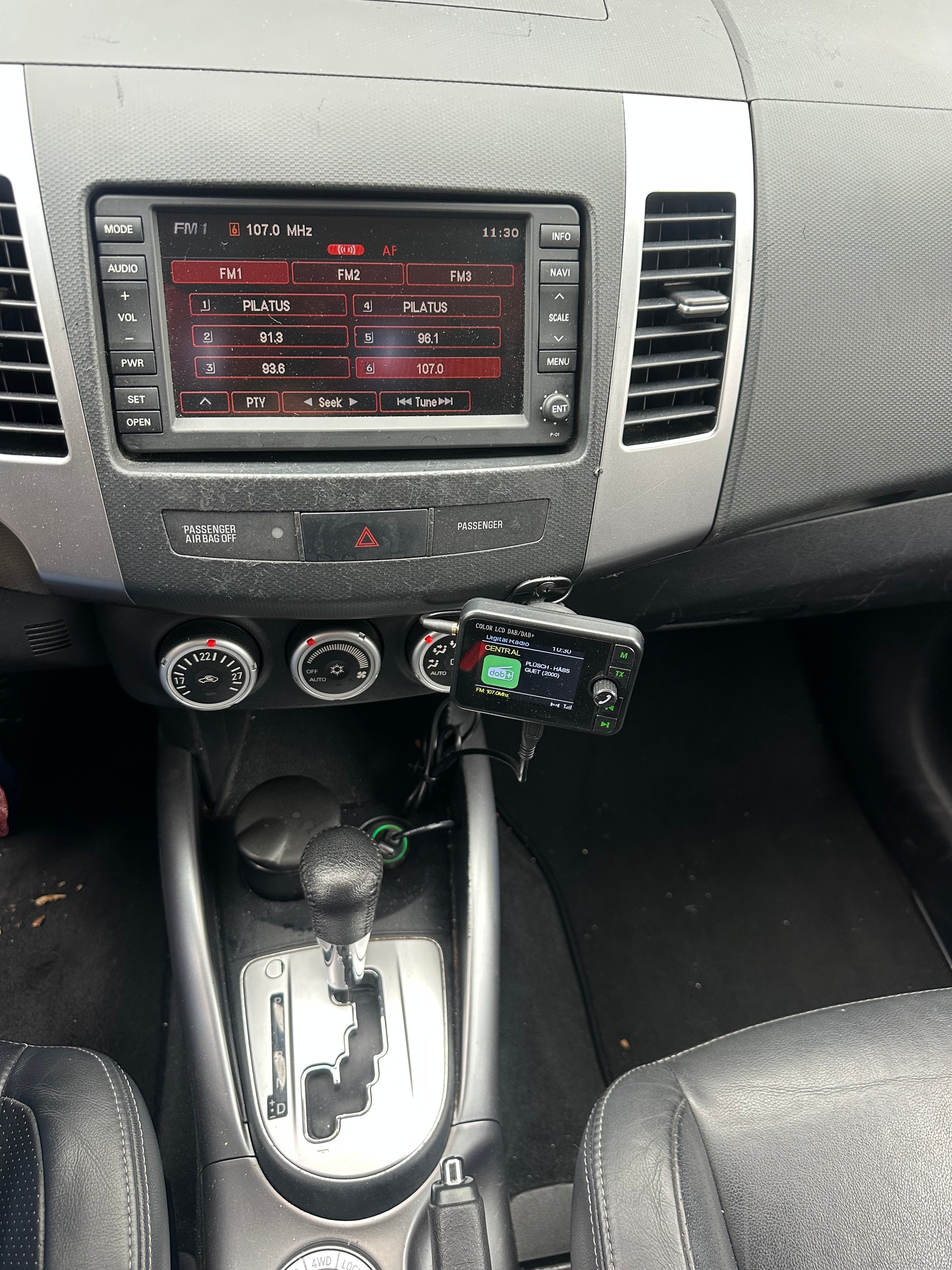 PEUGEOT 4007 2.4 Platinum Edition CVT-image-11