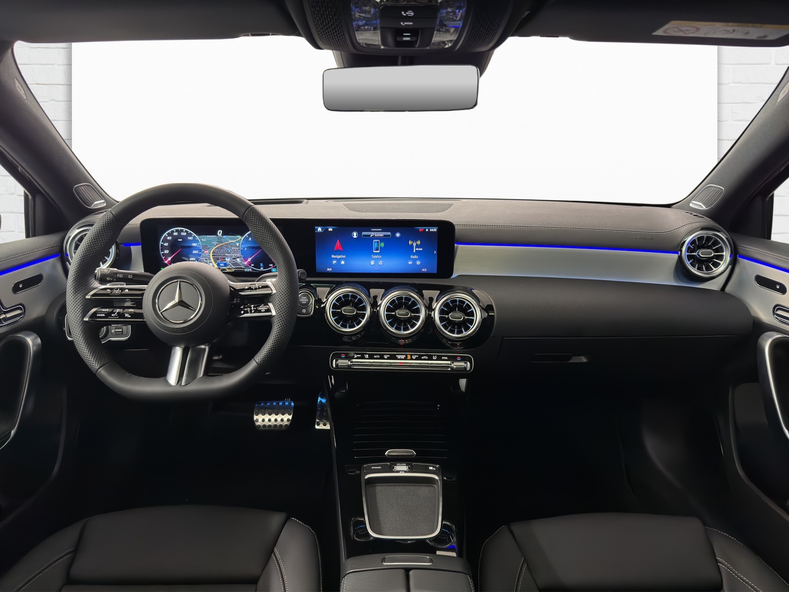 MERCEDES-BENZ A 220 d AMG Line-image-7