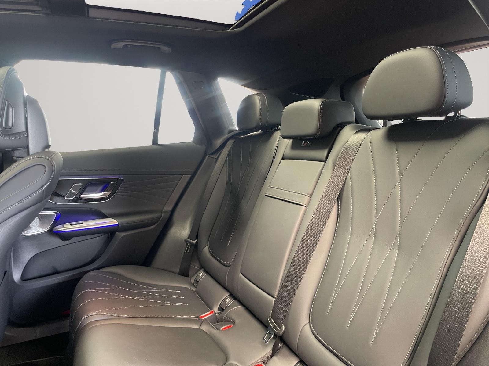 MERCEDES-BENZ GLC 400 e 4MATIC EQ Star AMG Line-image-7
