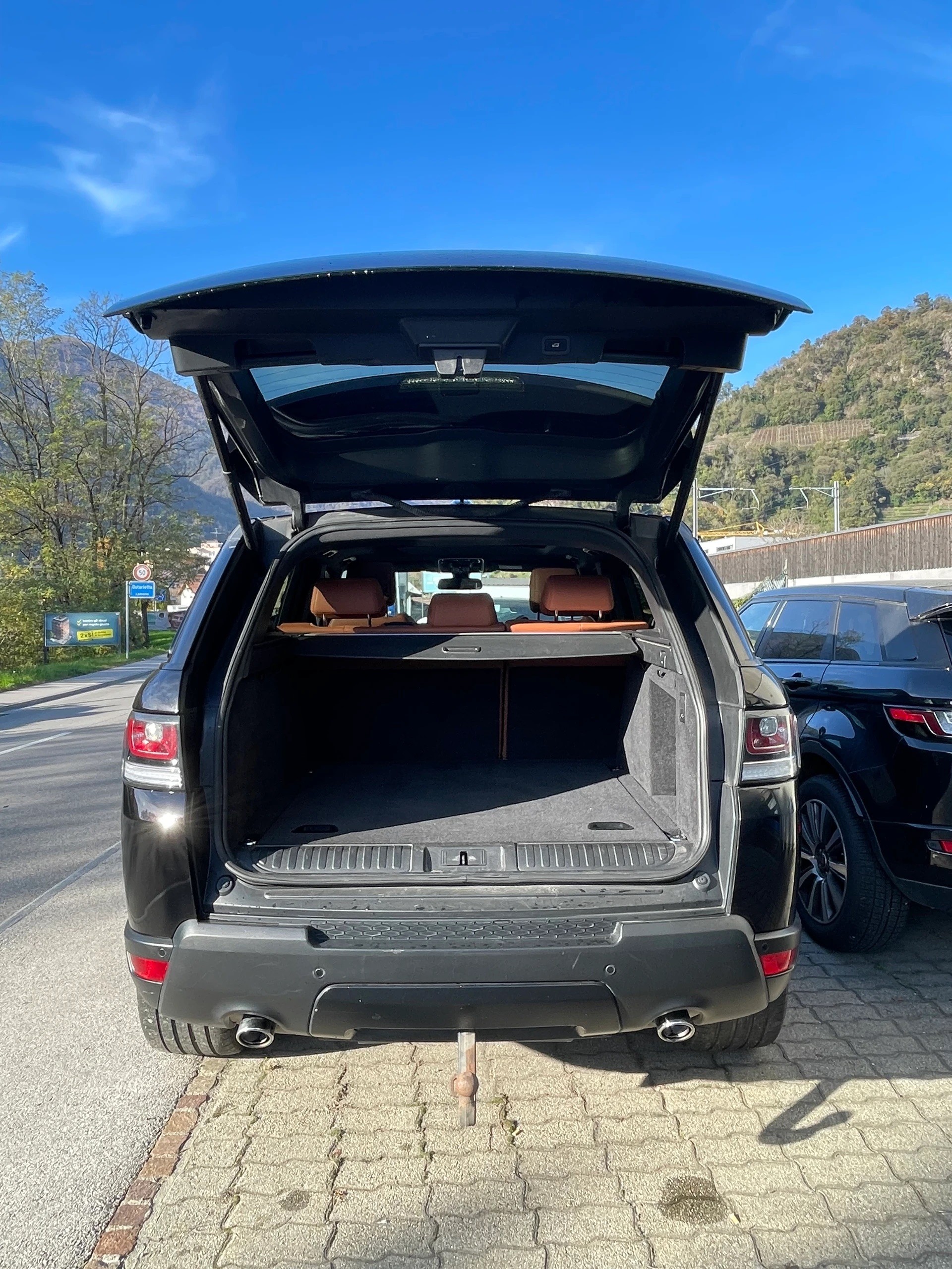 LAND ROVER Range Rover Sport 3.0 SDV6 HSE Dynamic Automatic-image-6