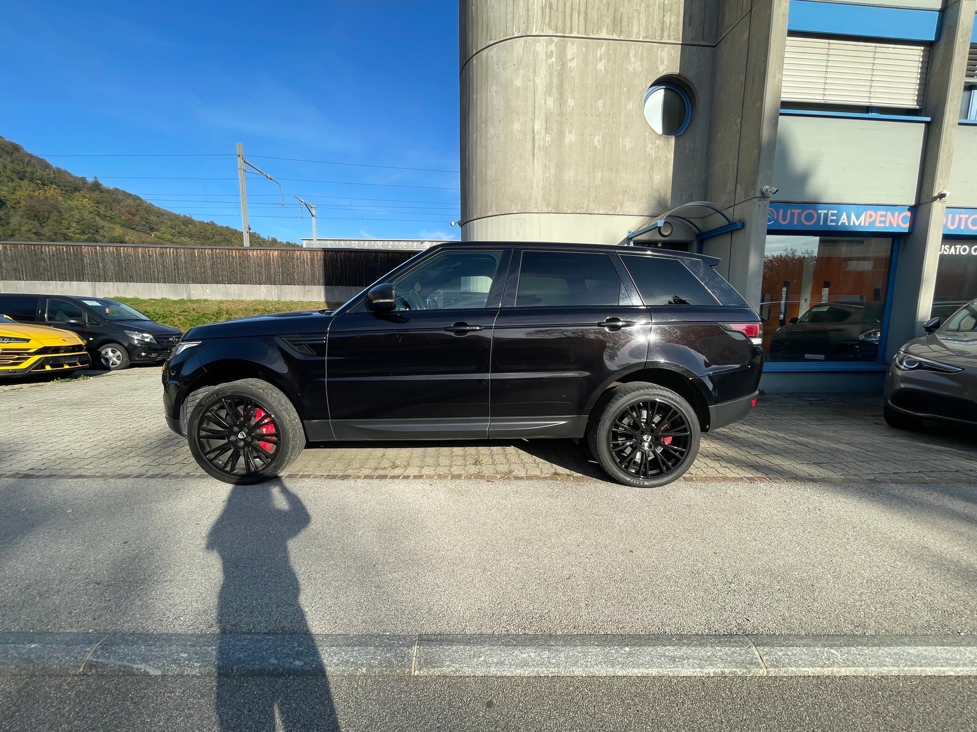 LAND ROVER Range Rover Sport 3.0 SDV6 HSE Dynamic Automatic-image-3