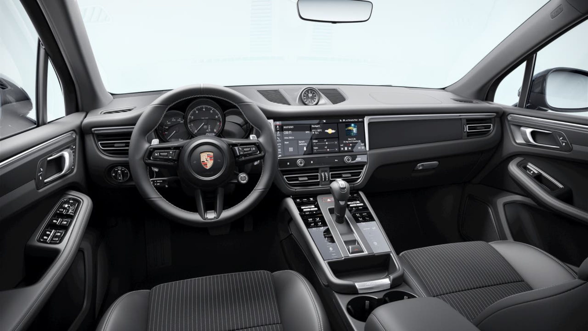 PORSCHE Macan T-image-5