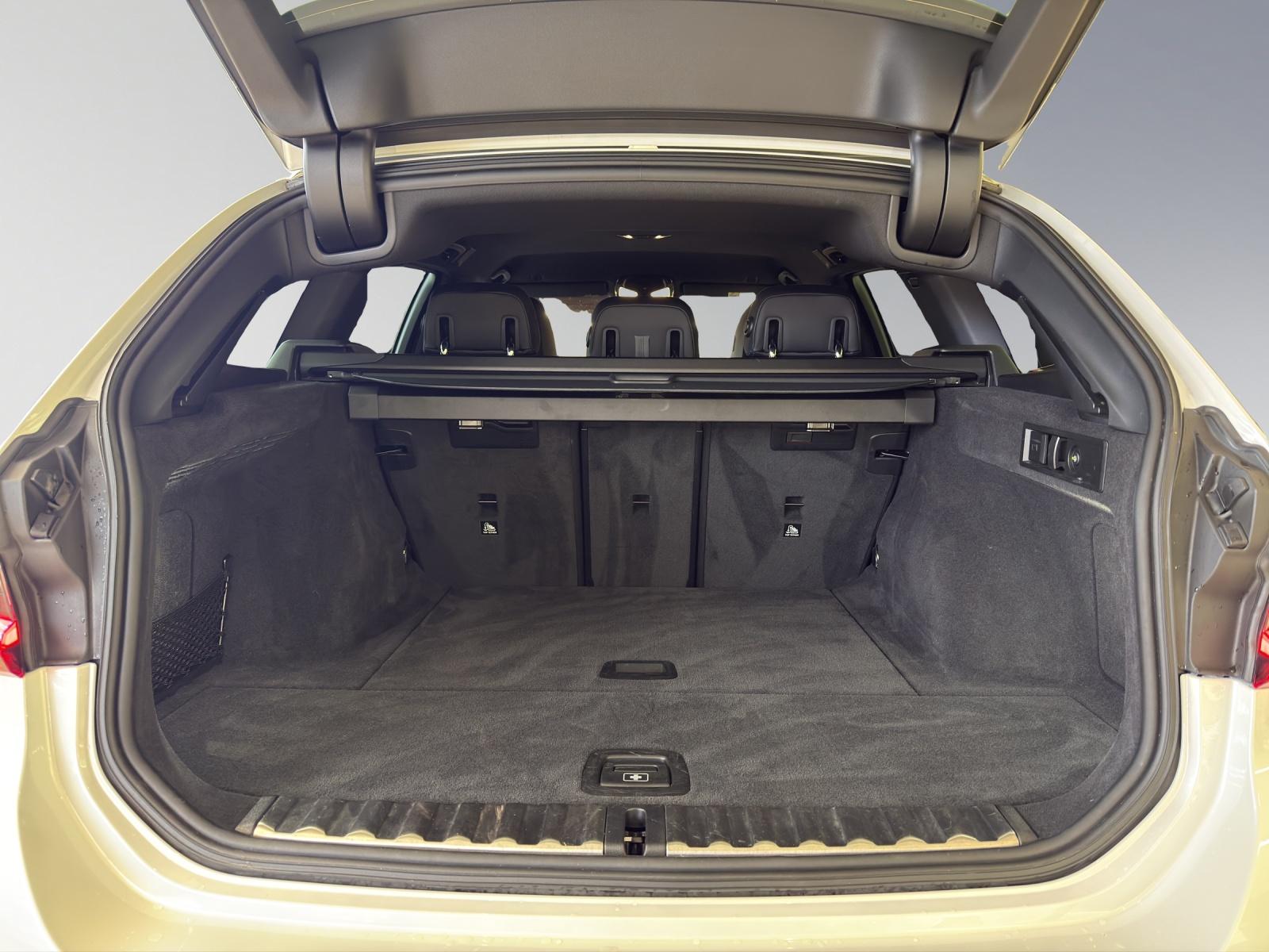 BMW 330d xDrive Touring M-SportPaket-image-17