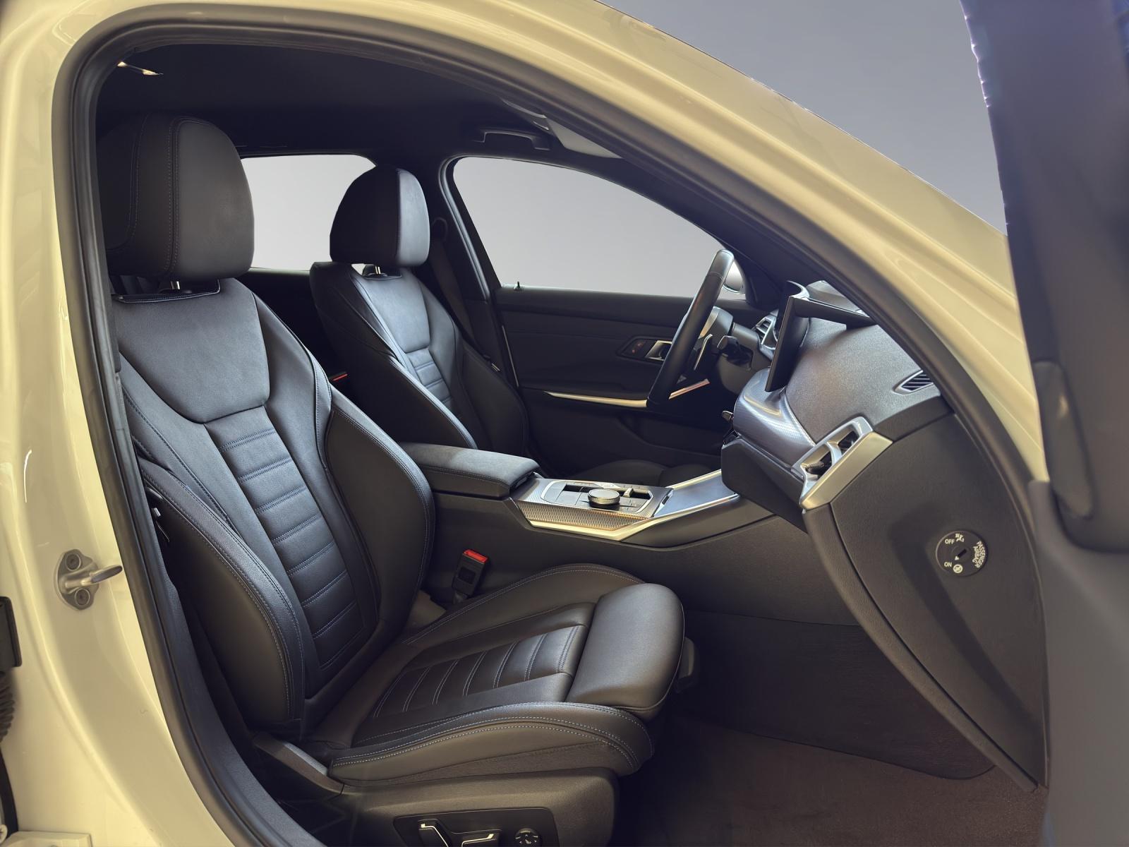 BMW 330d xDrive Touring M-SportPaket-image-19