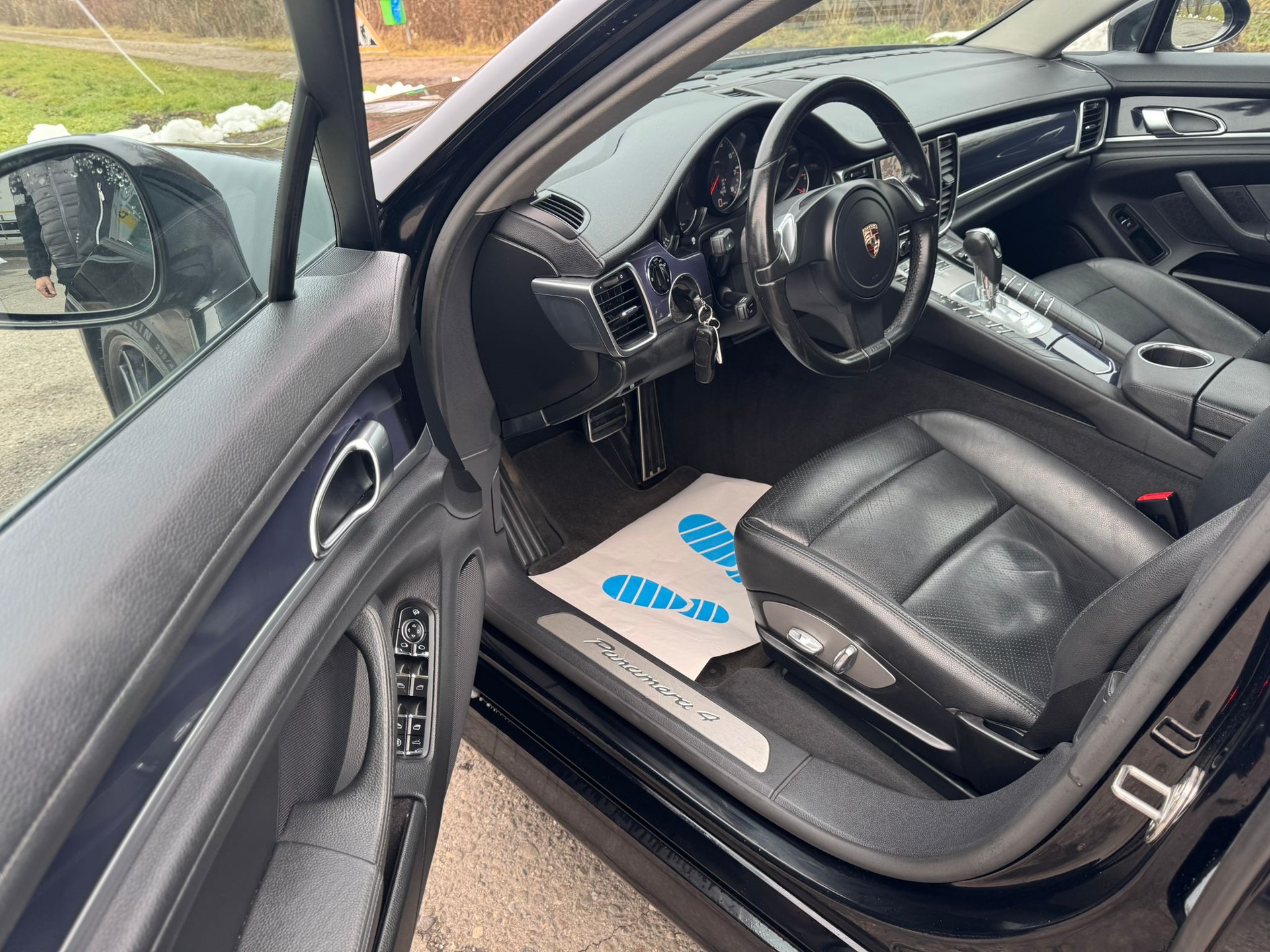 PORSCHE Panamera 4 3.6 PDK-image-10