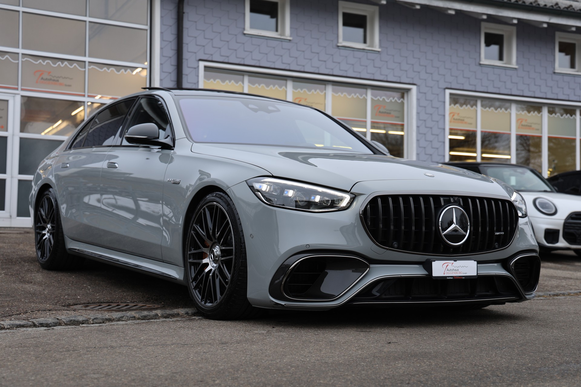 MERCEDES-BENZ S 63 AMG E Performance 4Matic Edition 1 *CH-Fahrzeug*Mercedes Werksgarantie bis 08.2027*-showroom-element-2