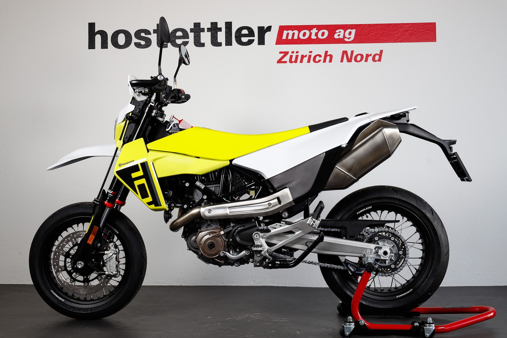 HUSQVARNA 701 Supermoto-image-4
