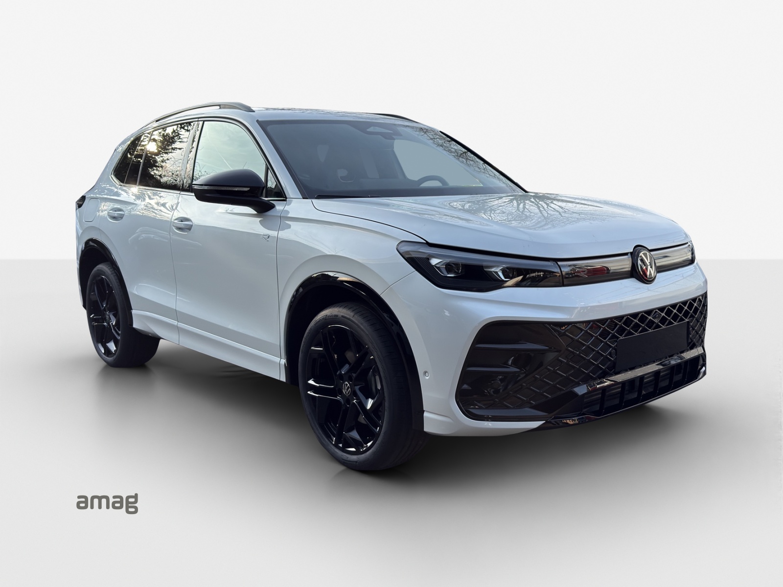 VW Tiguan 2.0 TSI DSG R-Line 4Motion-image-5