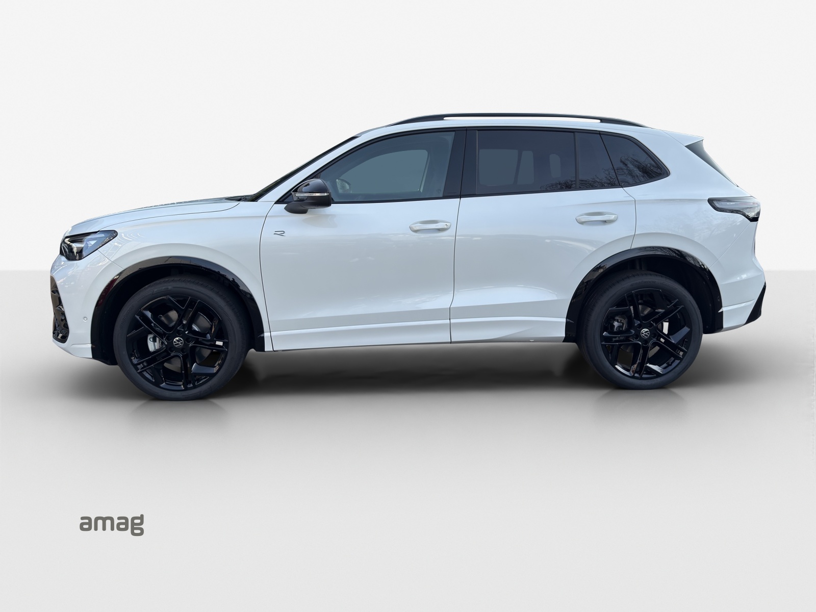 VW Tiguan 2.0 TSI DSG R-Line 4Motion-image-1