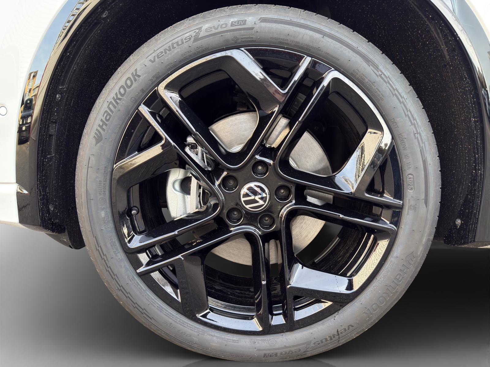 VW Tiguan 2.0 TSI DSG R-Line 4Motion-image-15