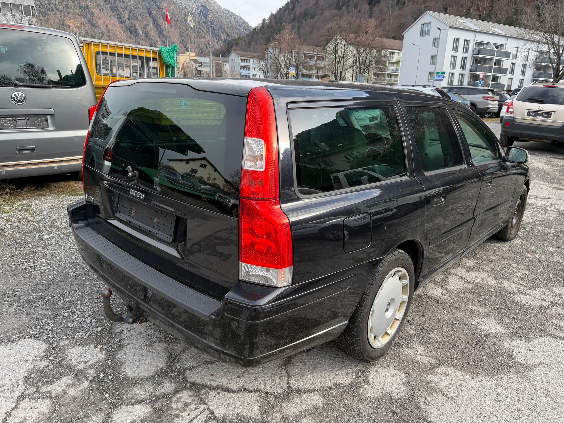 VOLVO V70 2.5T Stockholm Sport Geartronic-image-3