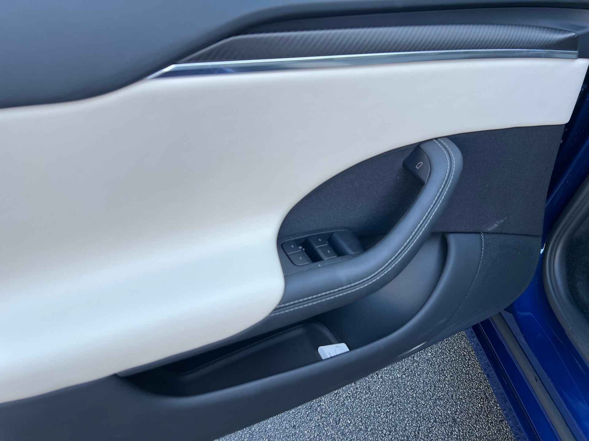 TESLA Model S 100 kWh Plaid (2025)-image-11