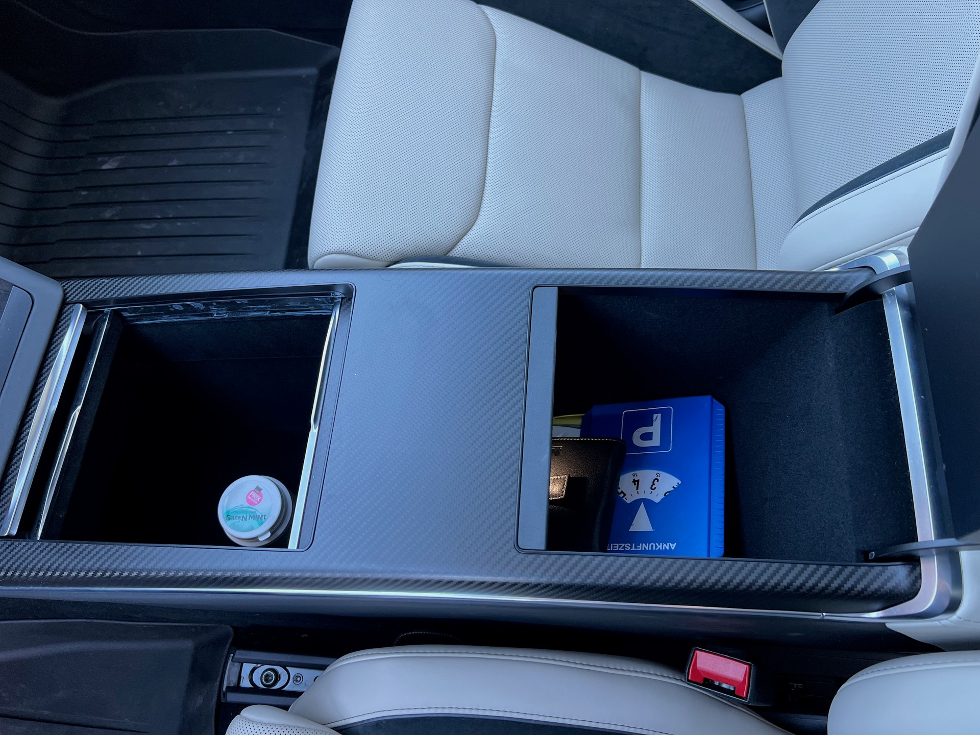 TESLA Model S 100 kWh Plaid (2025)-image-14