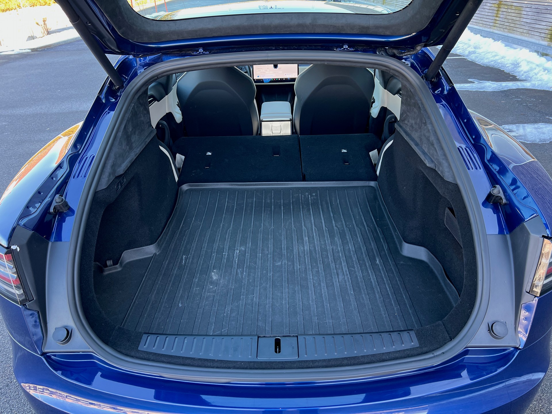 TESLA Model S 100 kWh Plaid (2025)-image-8