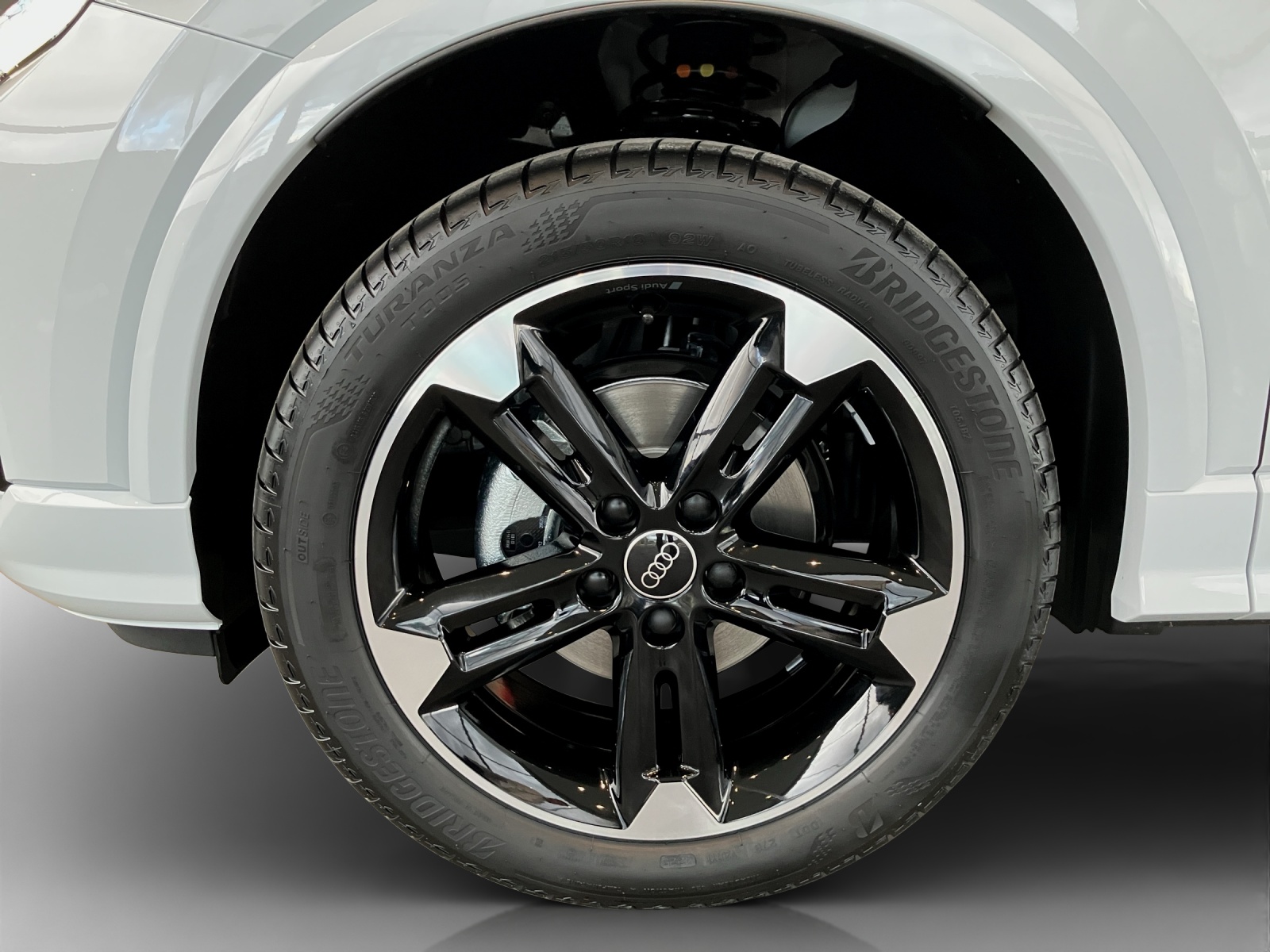 AUDI Q2 35 TFSI advanced S-tronic-image-15