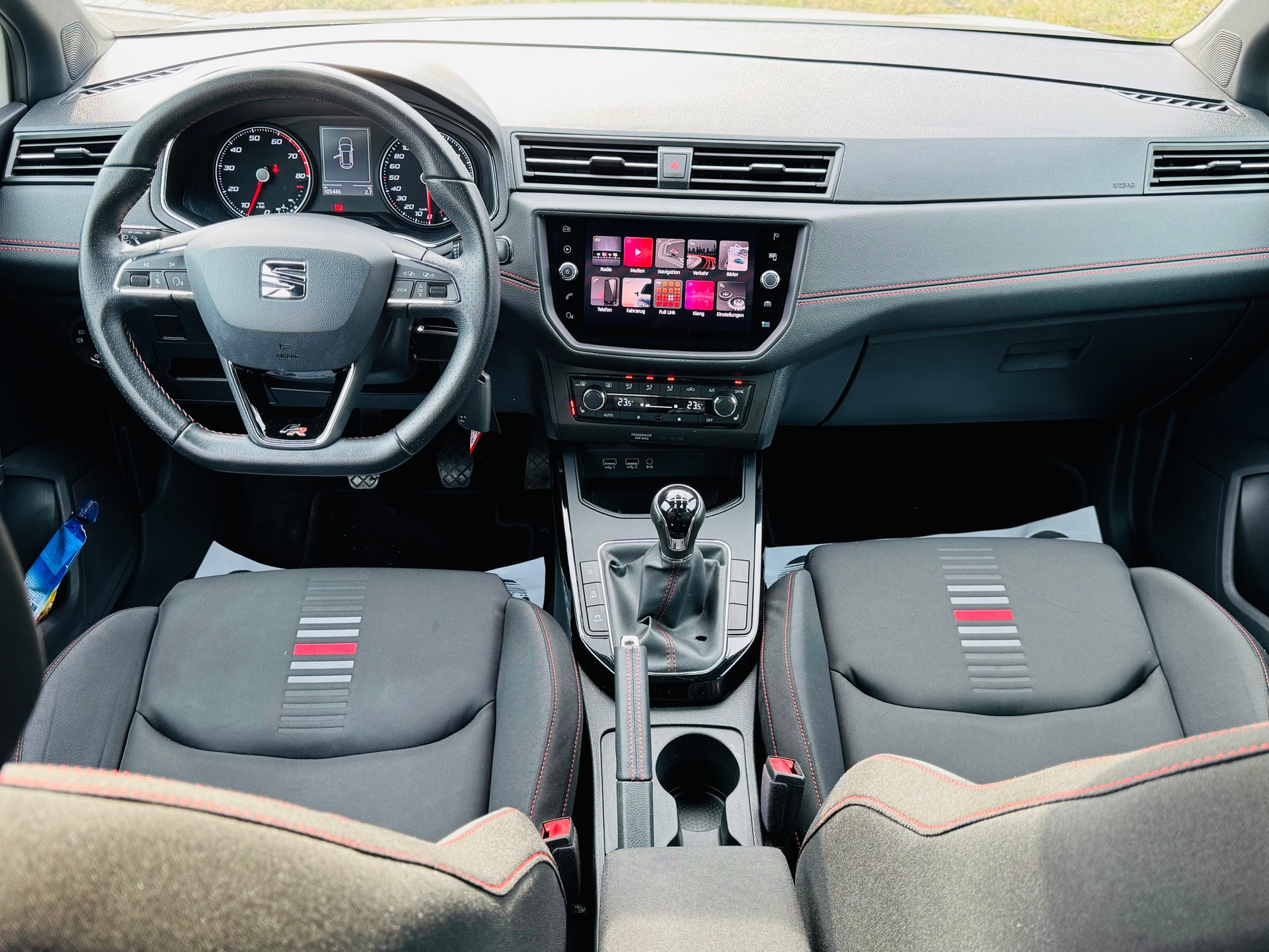 SEAT Arona 1.5 TSI Evo FR-Line-image-8