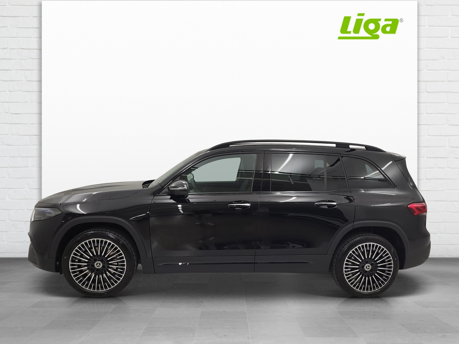 MERCEDES-BENZ EQB 350 AMG Line 4Matic-image-0