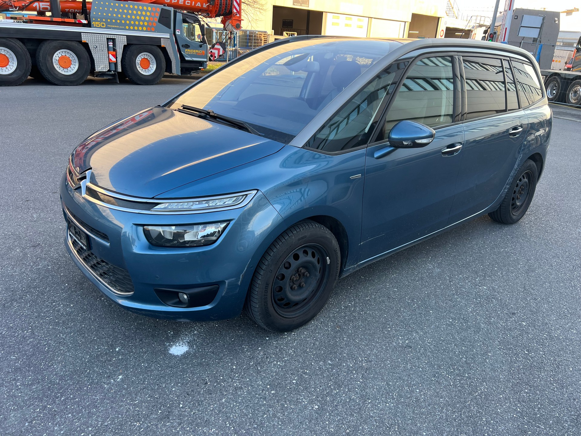 CITROEN Grand C4 Picasso 1.2 Pure Tech Exclusive-image-0