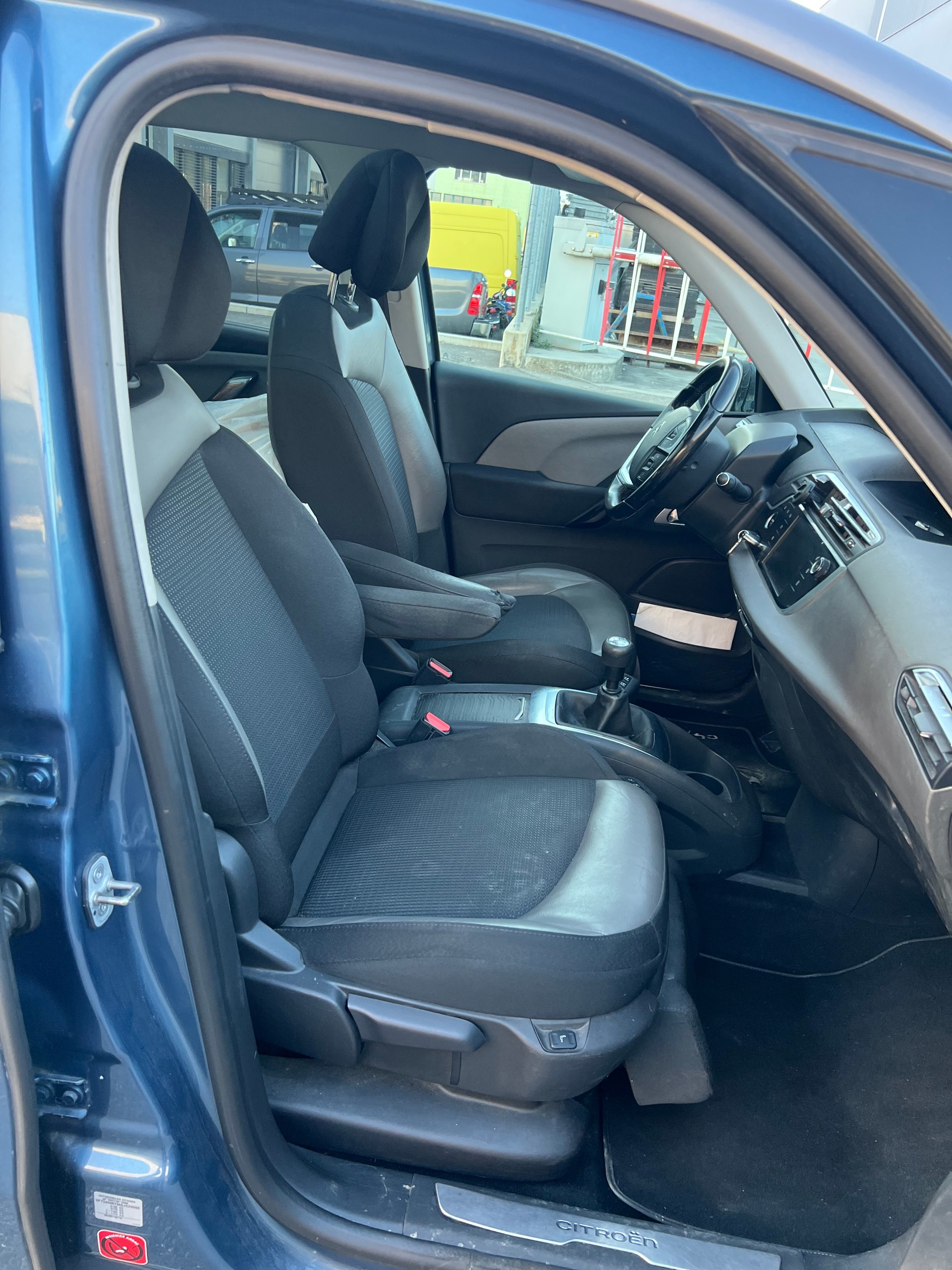 CITROEN Grand C4 Picasso 1.2 Pure Tech Exclusive-image-13