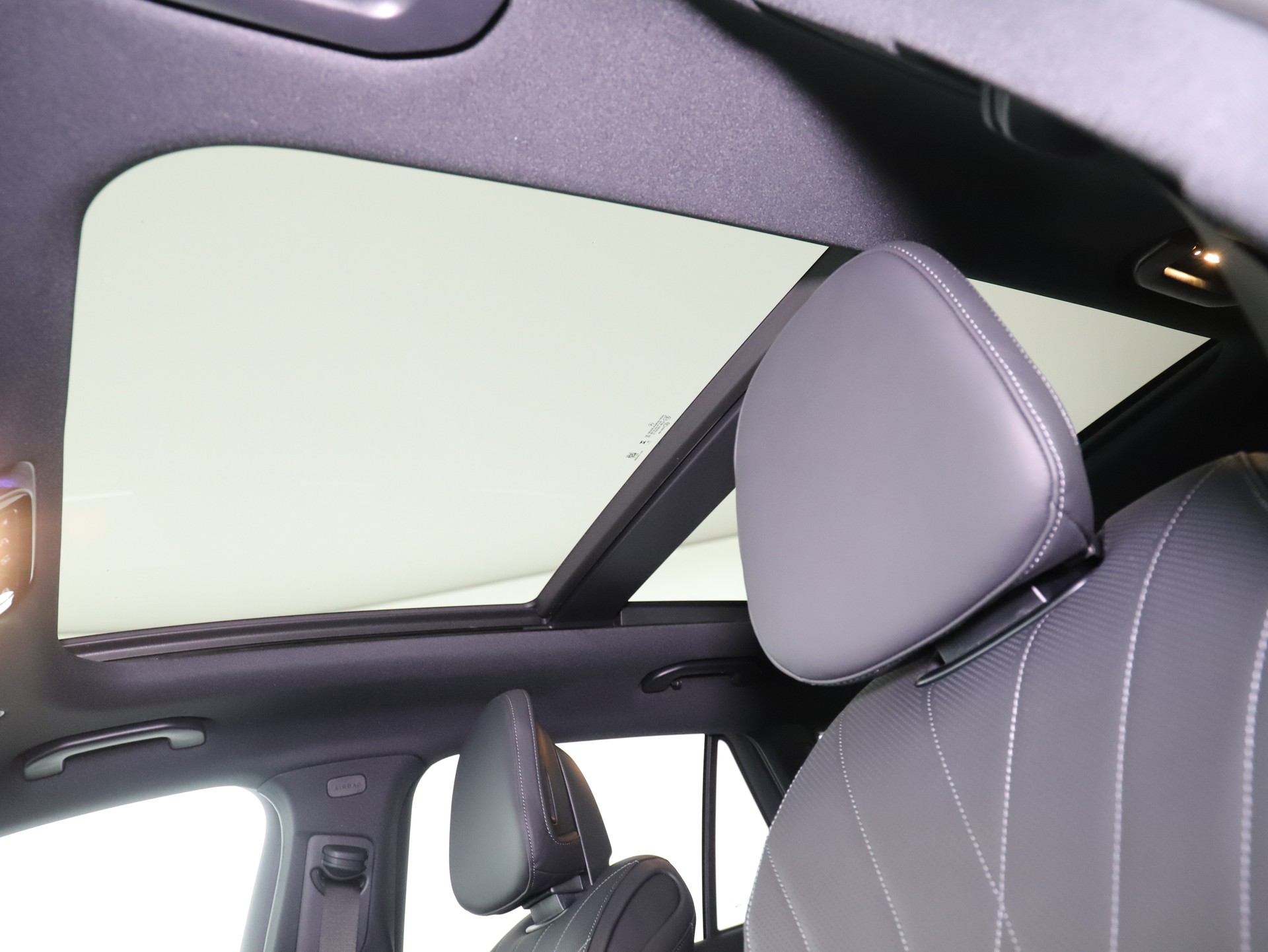 MERCEDES-BENZ GLC 400 e 4M EQ Star-image-12