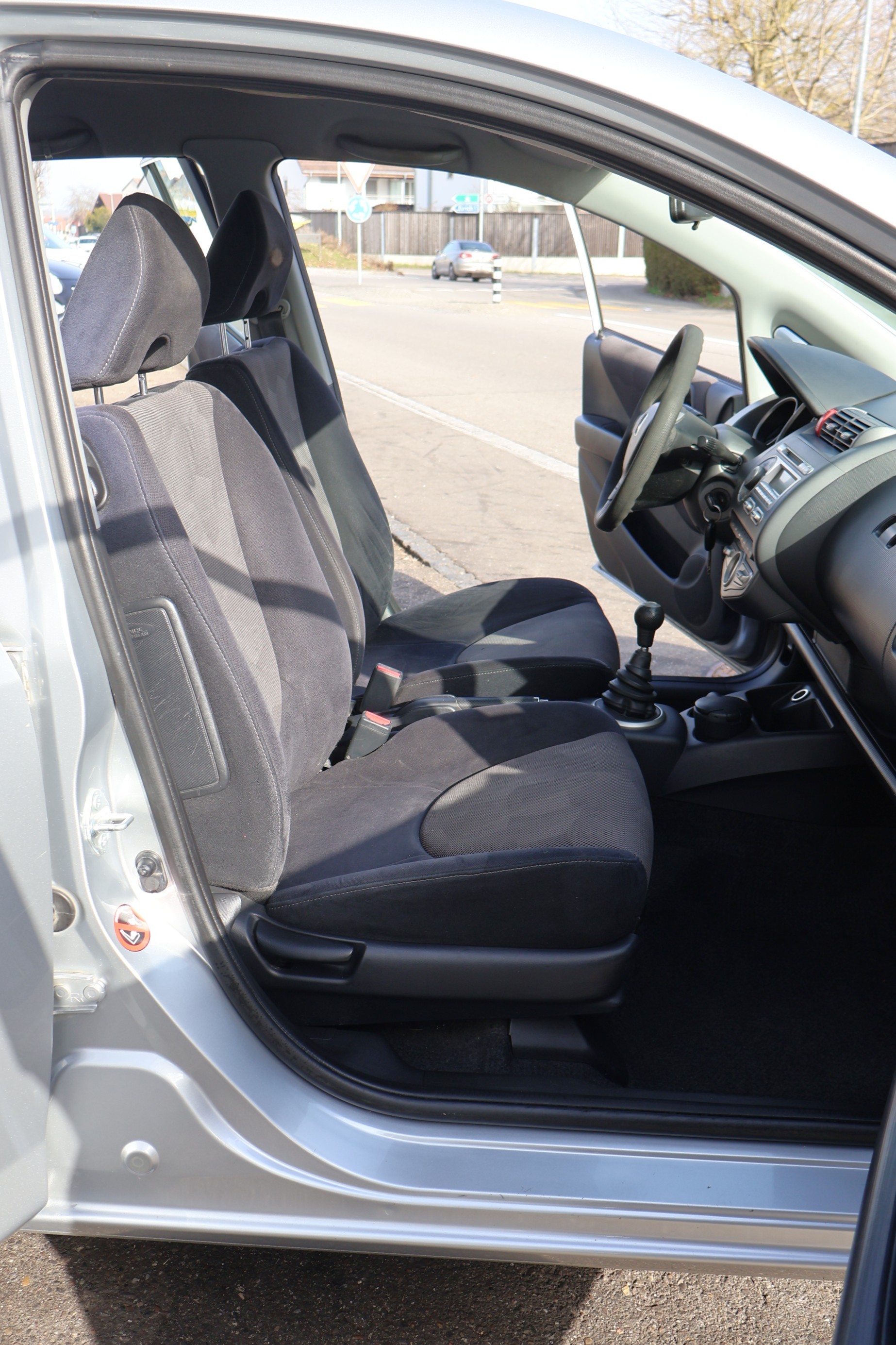 HONDA Jazz 1.4i ES-image-10