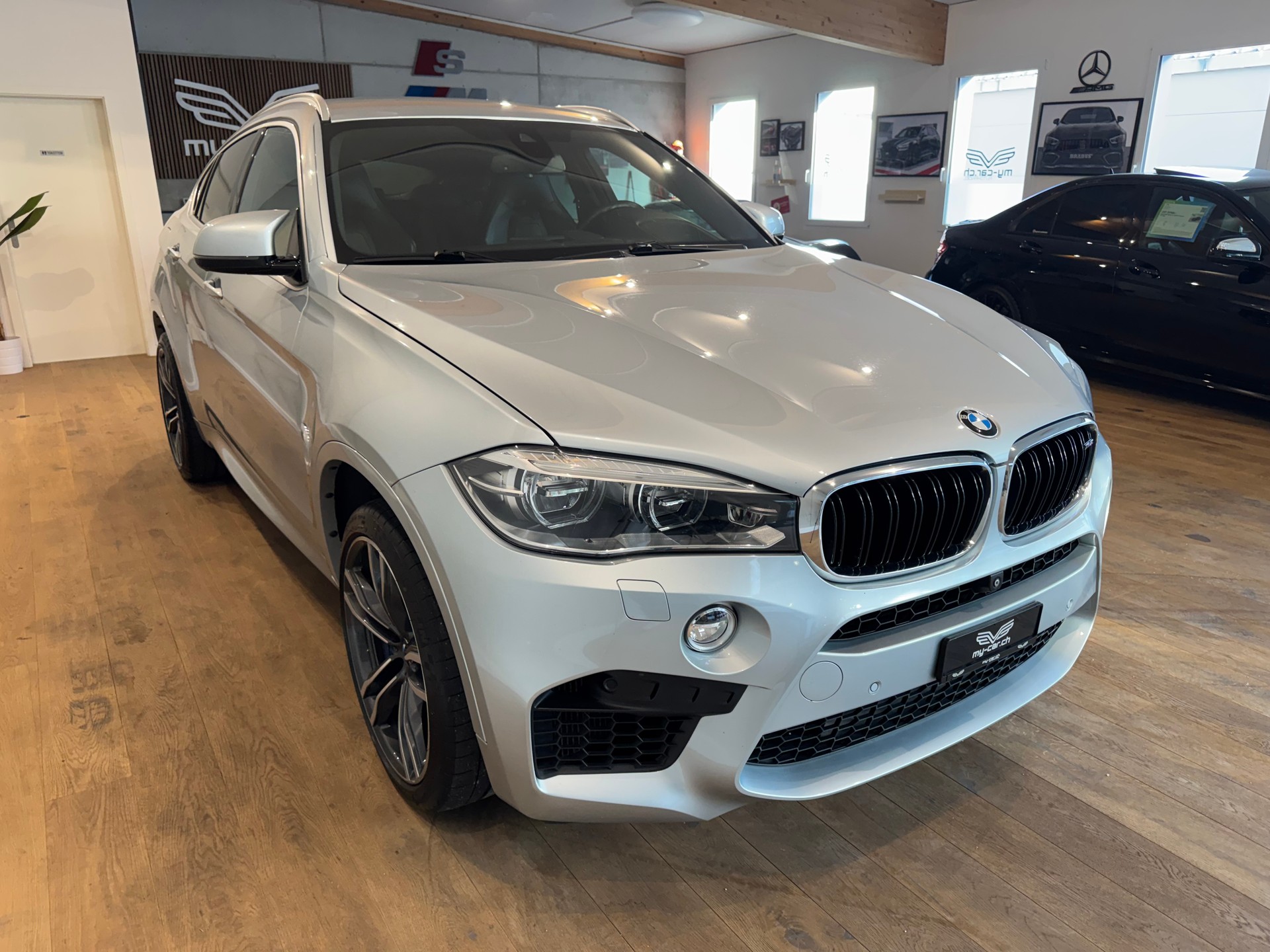 BMW X6M Steptronic || B&O || 360 || INDIVIDUAL || ALCANTARA DACHHIMMEL-image-15
