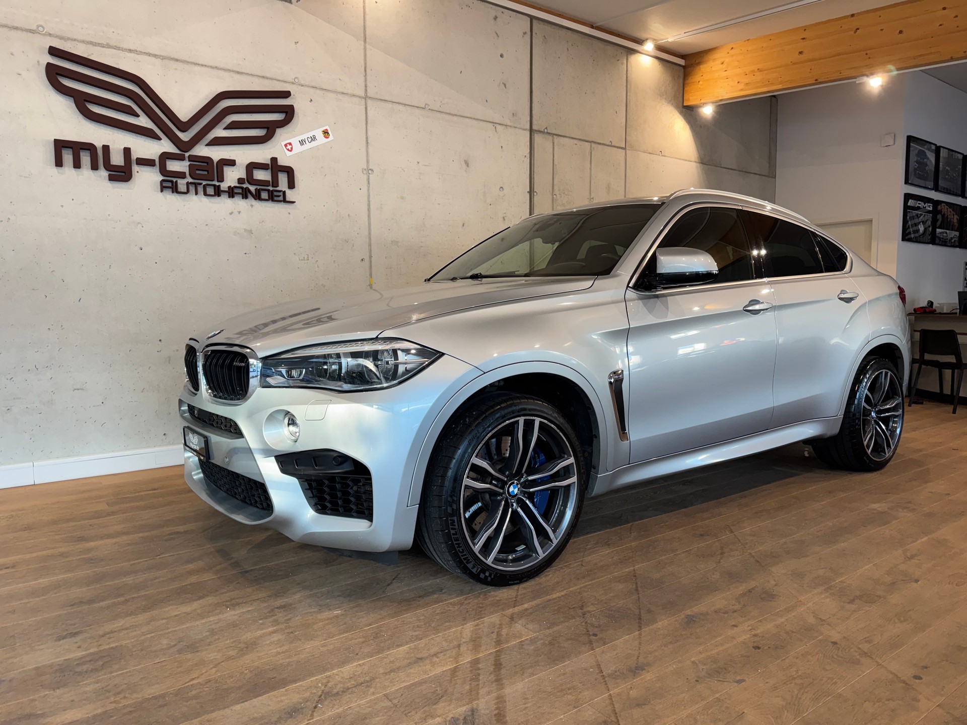 BMW X6M Steptronic || B&O || 360 || INDIVIDUAL || ALCANTARA DACHHIMMEL