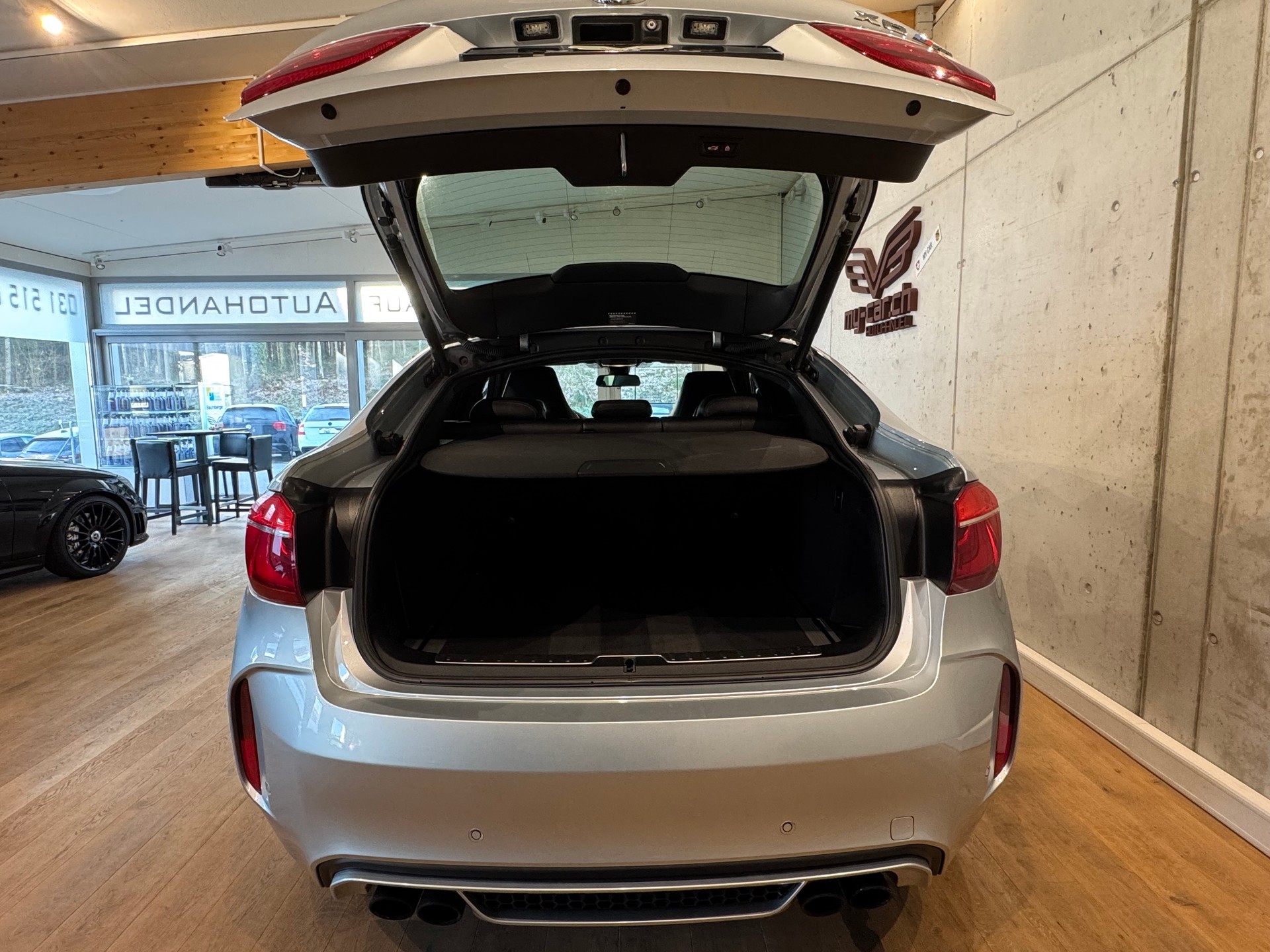 BMW X6M Steptronic || B&O || 360 || INDIVIDUAL || ALCANTARA DACHHIMMEL-image-10